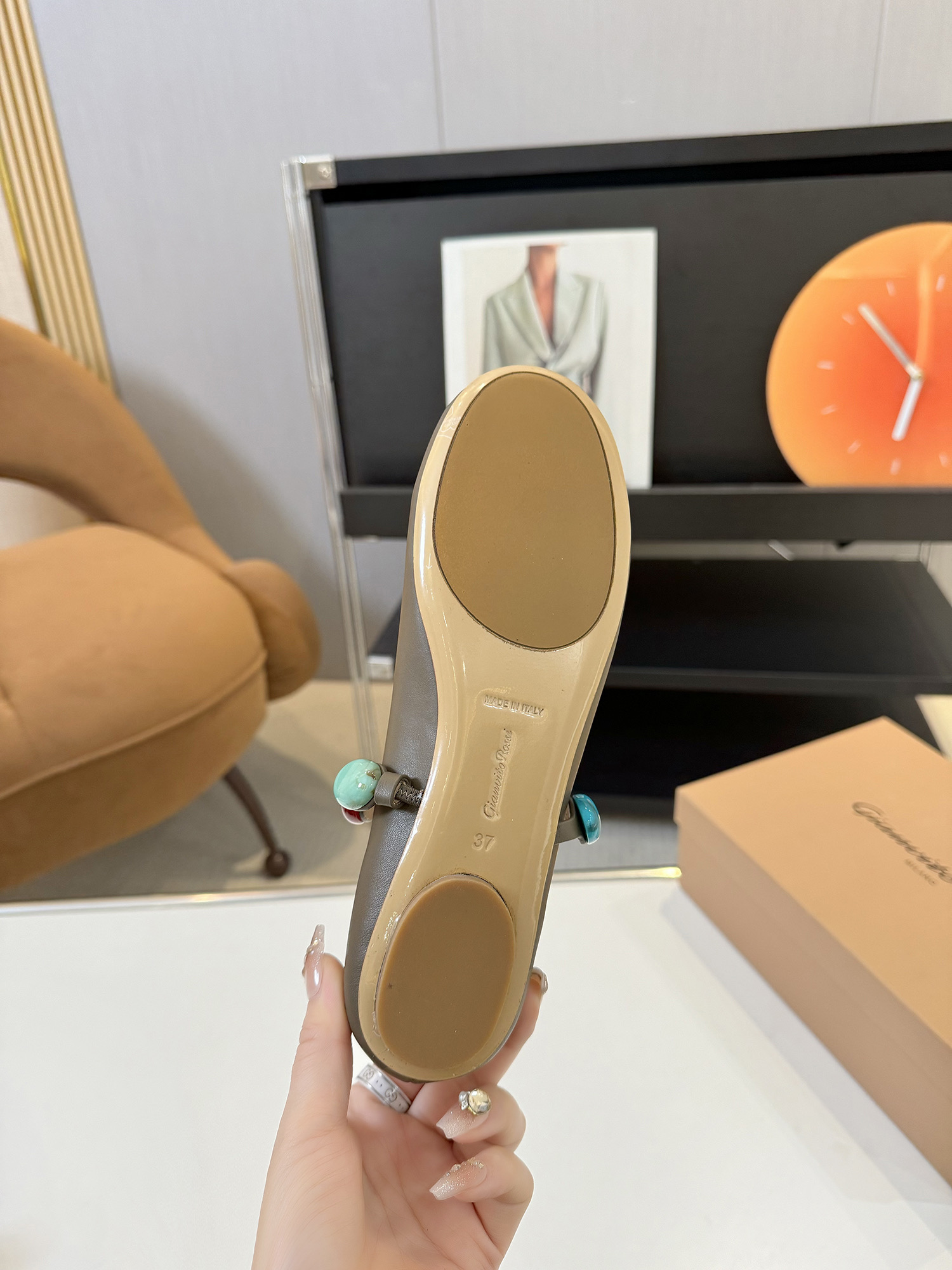 Gianvito Rossi Spring/Summer 25s Collection: Comfortable and Stylish Shoes at $750 - 图片 9