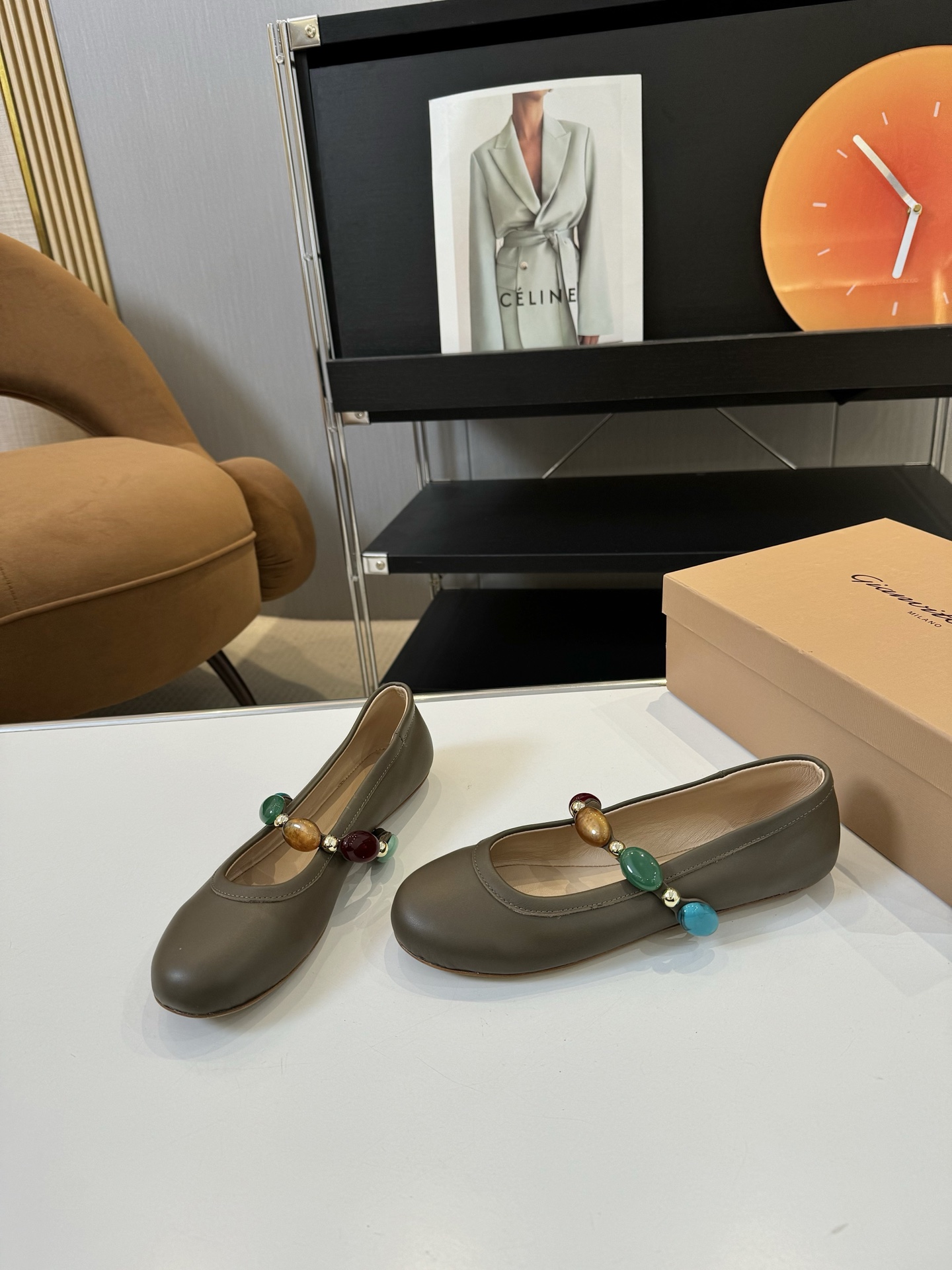 Gianvito Rossi Spring/Summer 25s Collection: Comfortable and Stylish Shoes at $750 - 图片 3
