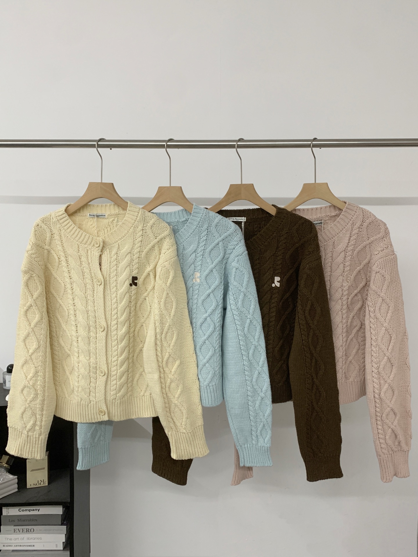 _dvc9sMe-92S4rQMHqcvzJi4-KFZ4-D2Zg3c3L6A