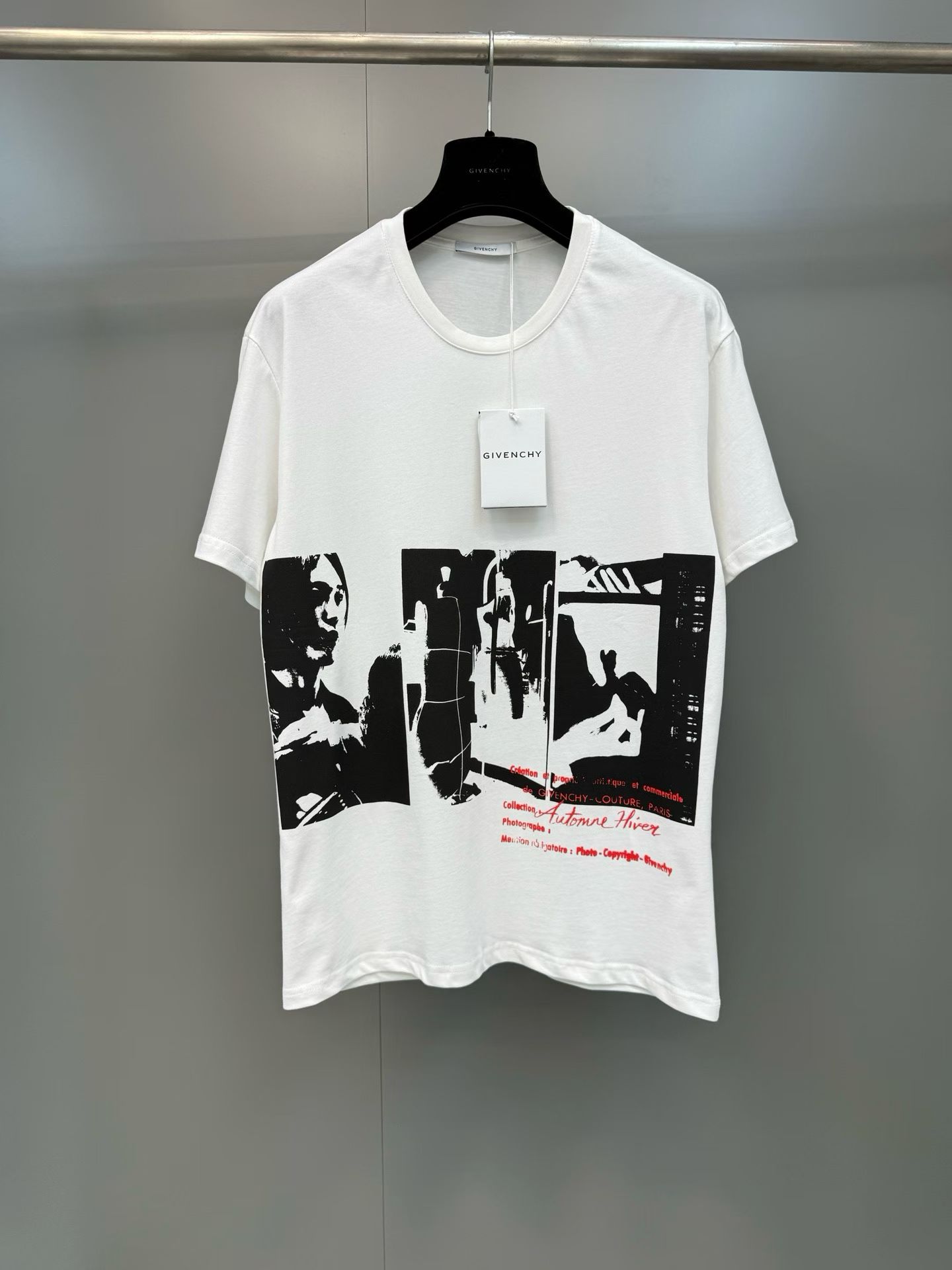 NO:829564,GVC26SS new film discharge printed short sleeves, the pattern adopts eight-claw machine screen printing process!  High version, Givenchy-clothing, givenchy, T-shirt,19860909GVC26SS新款胶片拔印短袖,图案采用八爪机丝网印花工艺！高版本,纪梵希-服装,givenchy,T-shirt,,Women's clothing