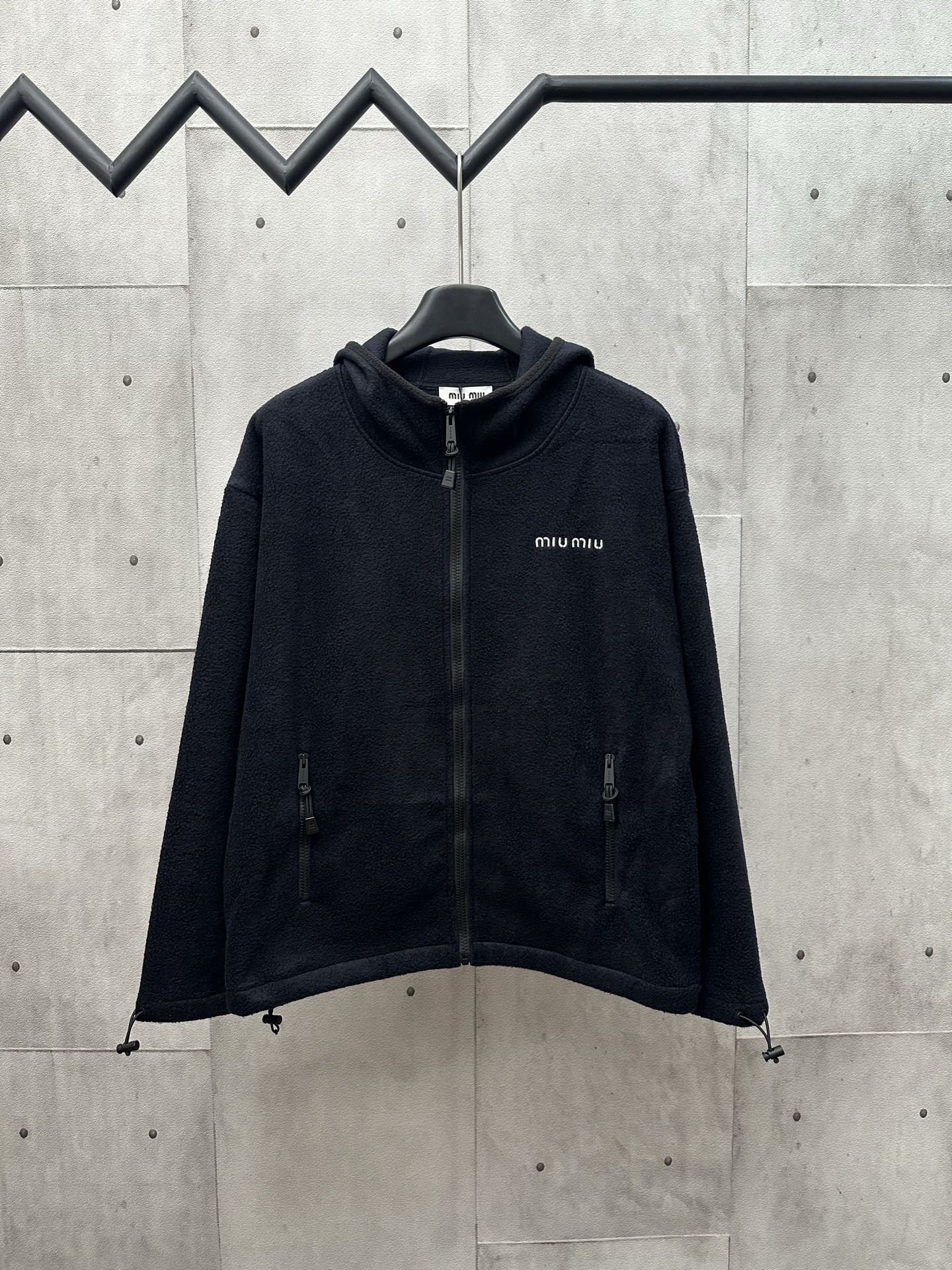 Sudadera con capucha y cremallera de forro polar Miu Miu 25SS nuevo modelo. Tejido de forro polar personalizado YB impo…