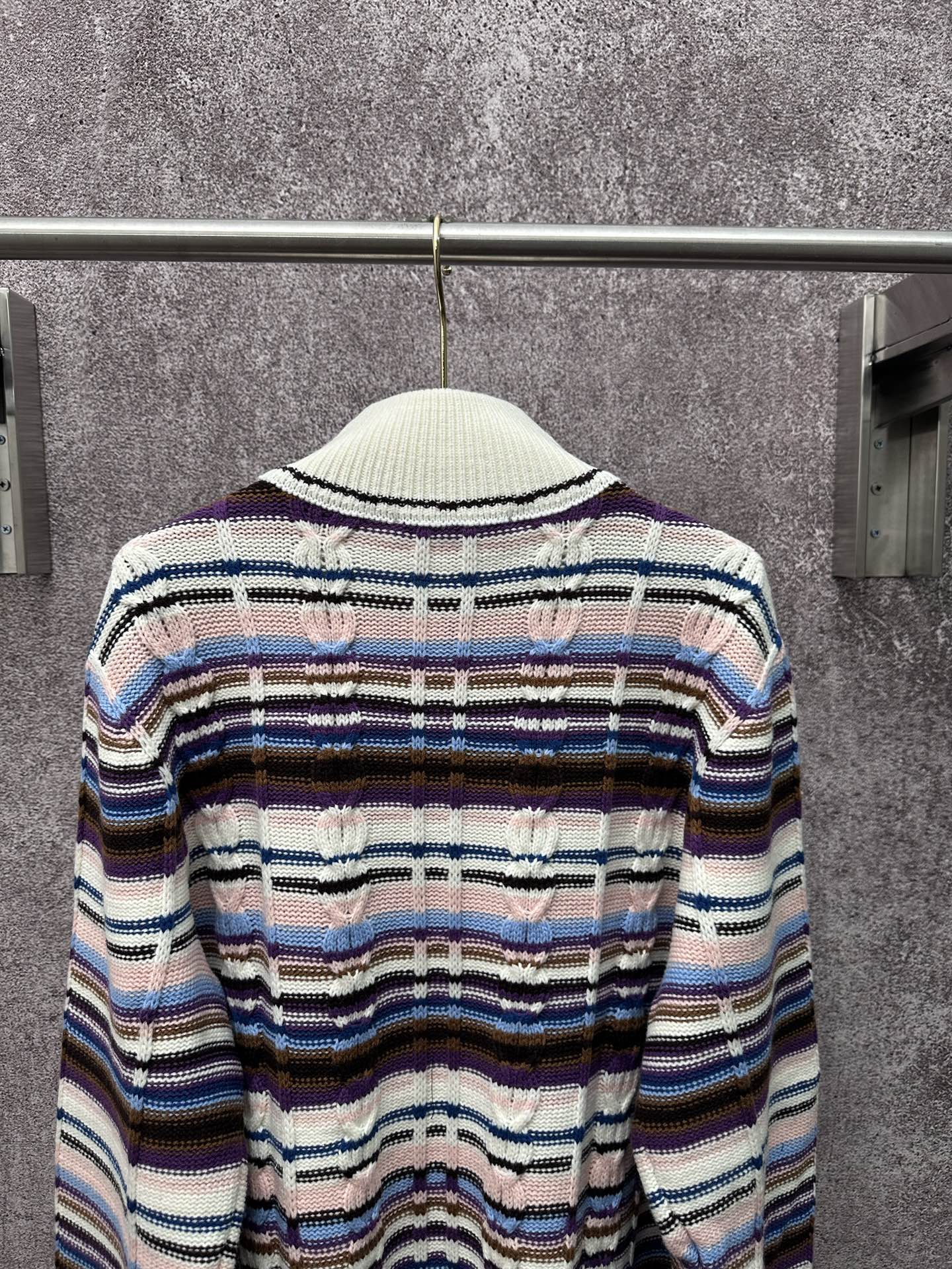 루이비통 남성 가디건 137758 Louis Vuitton Cardigan 썸네일 이미지