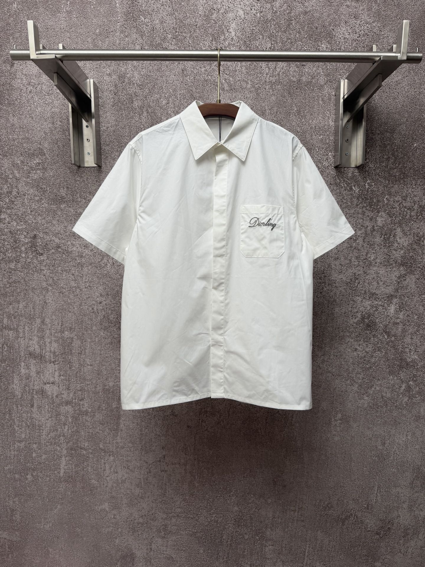 @p195 DI*r 2026 SS nuevo estilo para primavera y verano. Camisa de manga larga con solapa de punto. Tejido mezcla de al…