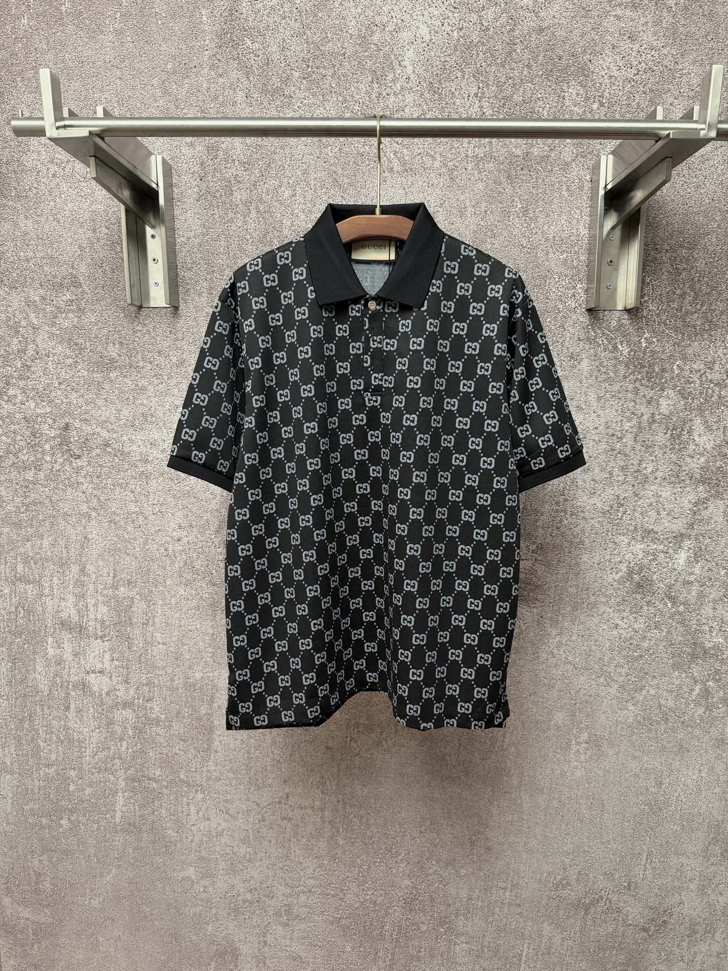 @p145 GUCCI 古驰 26ss nuevos polos de cuello con estampado jacquard de cuerpo entero. Tallas: S M L XL XXL