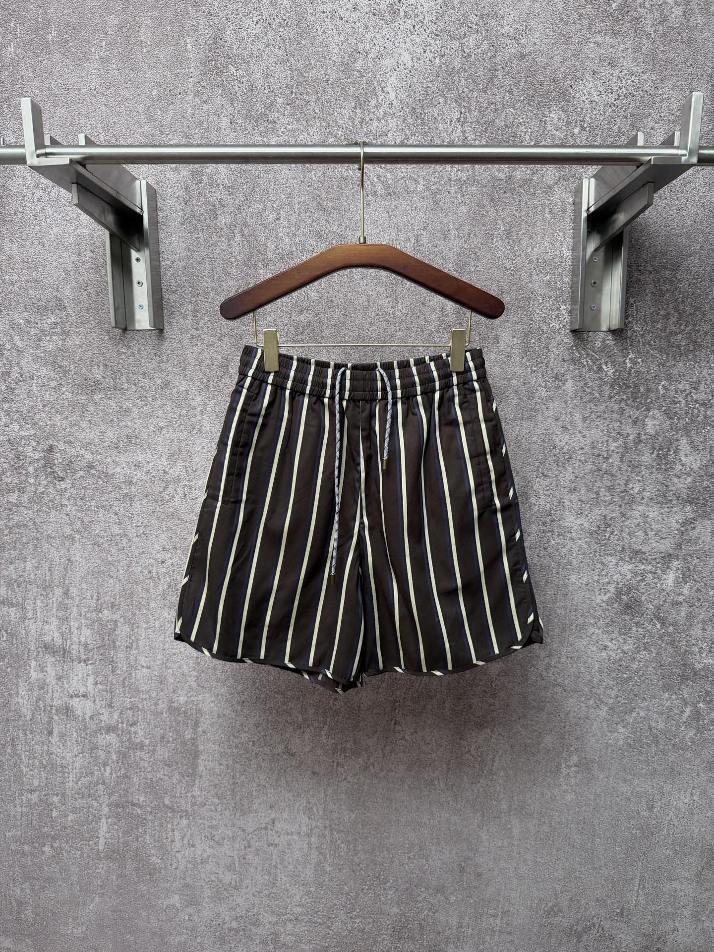 P160 1v/Louis 26ss Pantalones cortos casuales de rayas de estilo universitario Tallas: S M L XL