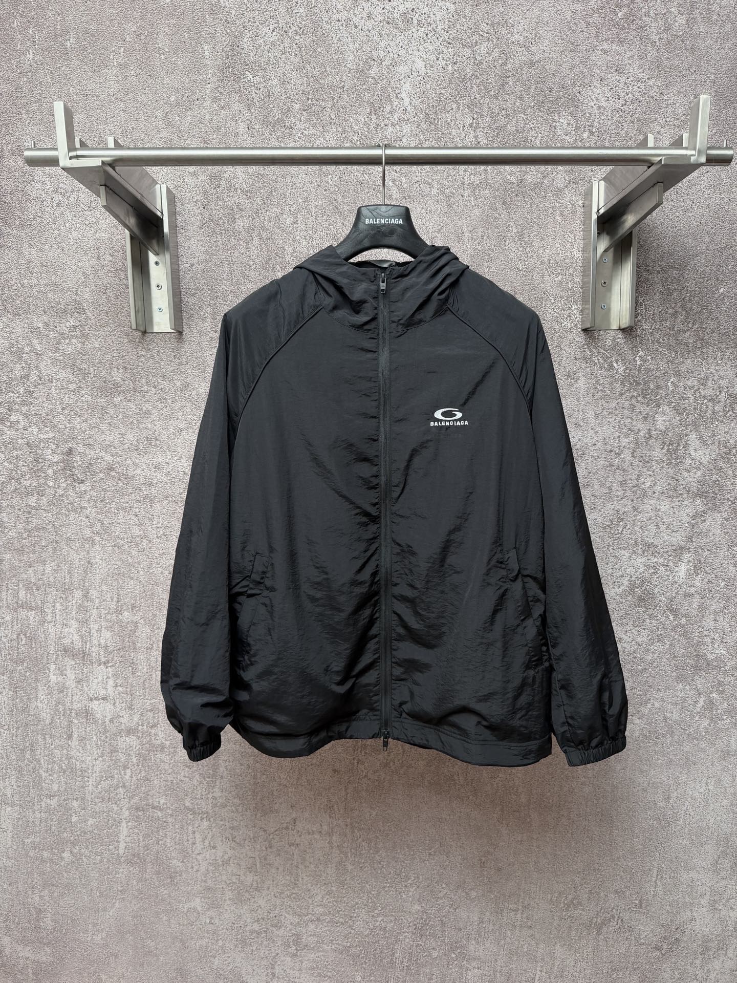 P260 BALENCIAGA París 26ss nueva chaqueta con cremallera de manga larga bordada. Tallas: S M L XL