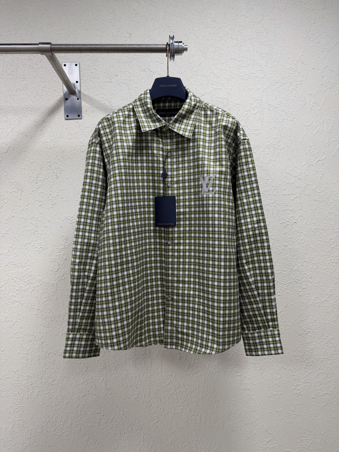 P185 1v/Louis 26SS nueva temporada de otoño camisa de manga larga a cuadros con rayas reflectantes verde neón de la ser…