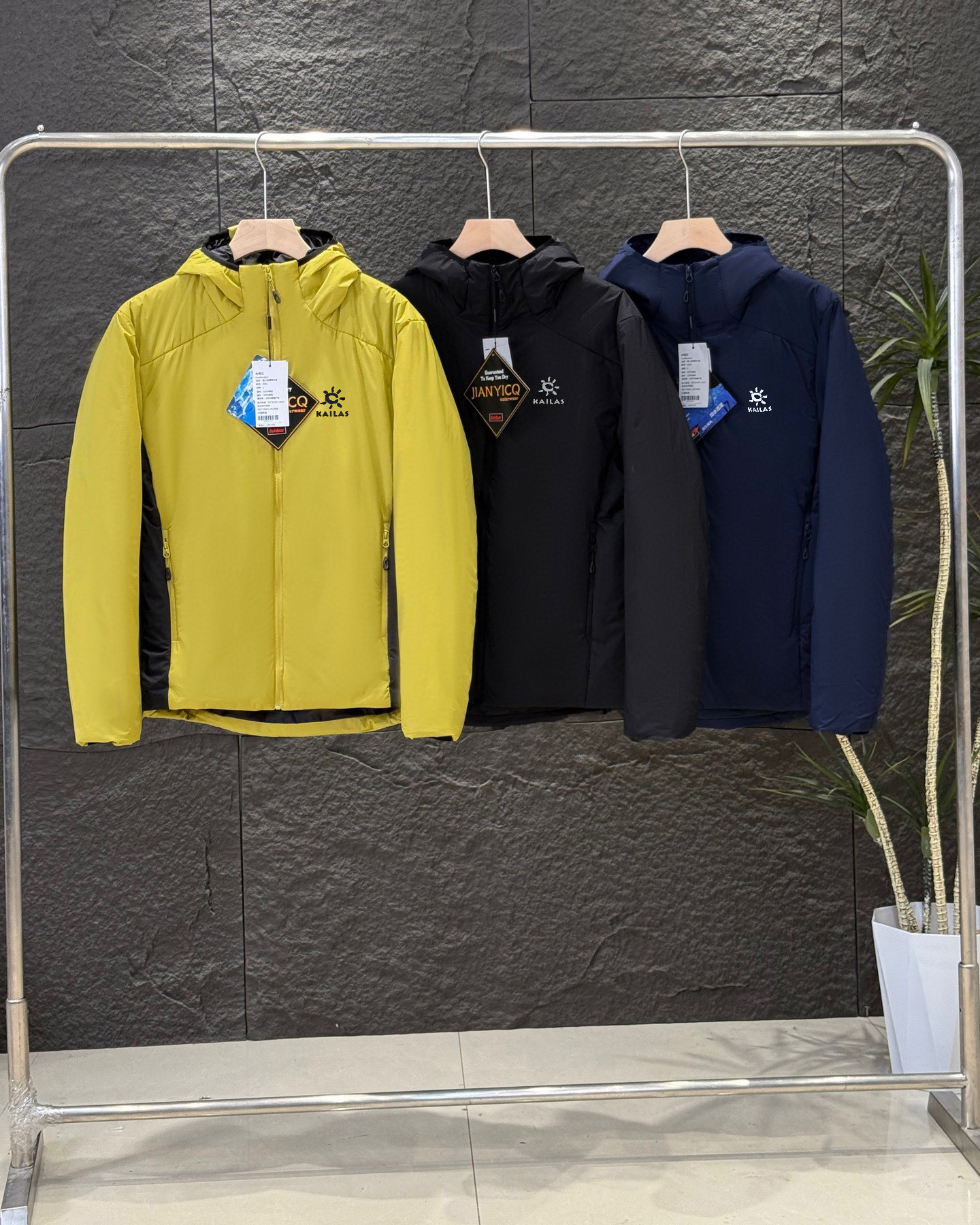 _dfj9sJ_2a44ItKAqD0lLqF4RkxGDjCuYeUl7Cvw