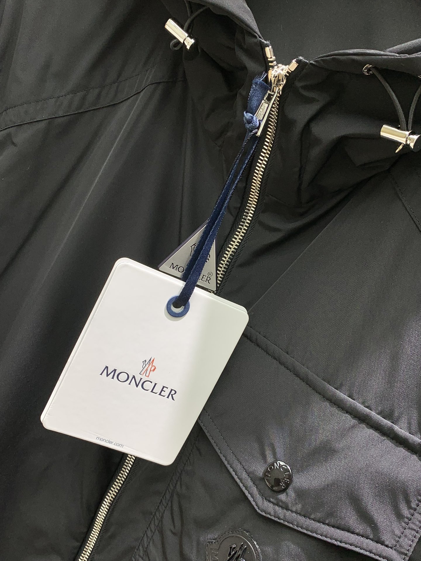 Moncler 蒙口，2024秋冬最新品，专柜同步有售，贸易公司订单，唯一能做原单老鼠狠货，连帽休闲夹克