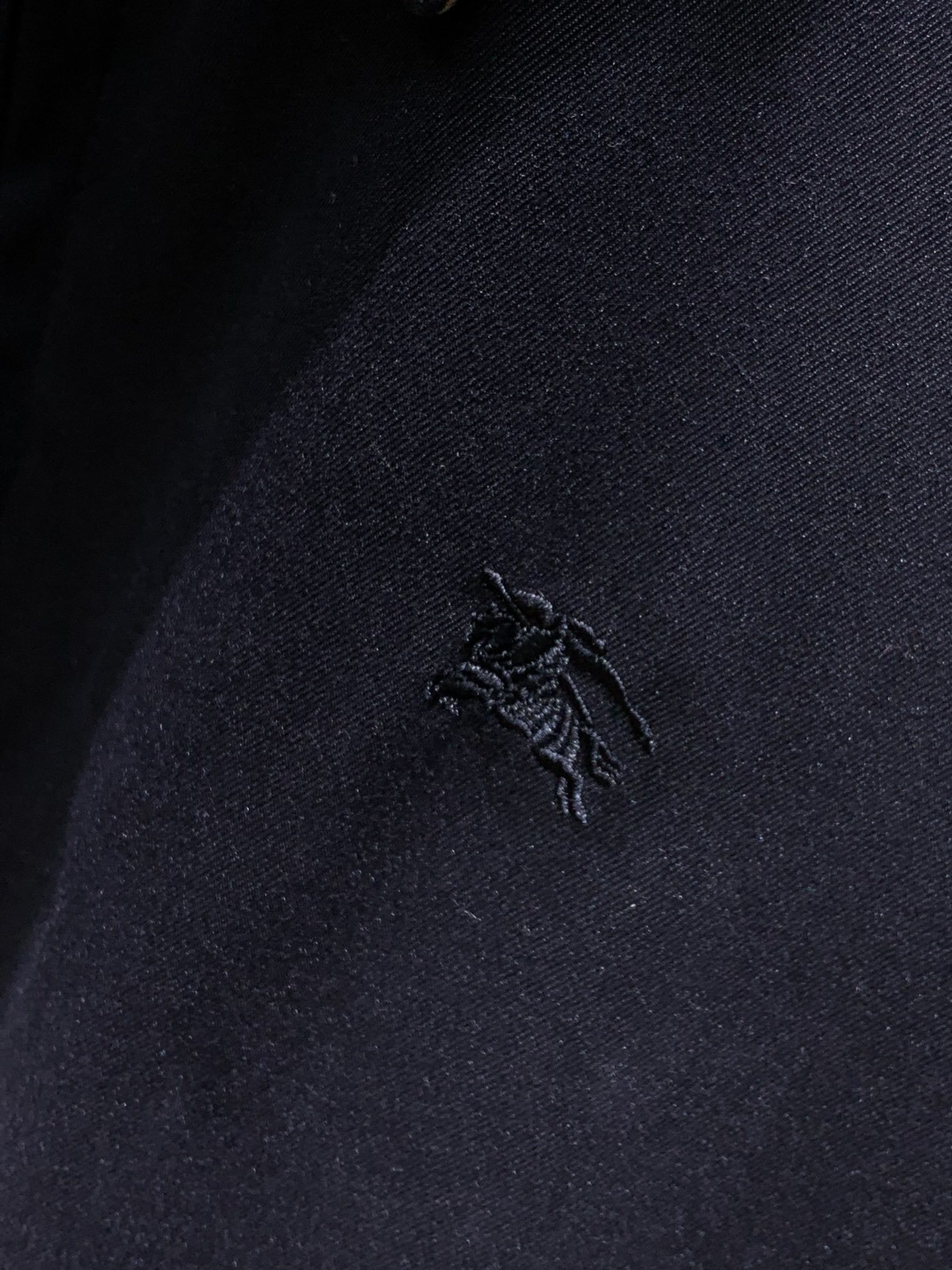 Burberry 巴宝莉,2024秋冬最新品,官网、专柜同步有售,售价16920,休闲版型哈林顿外套,选