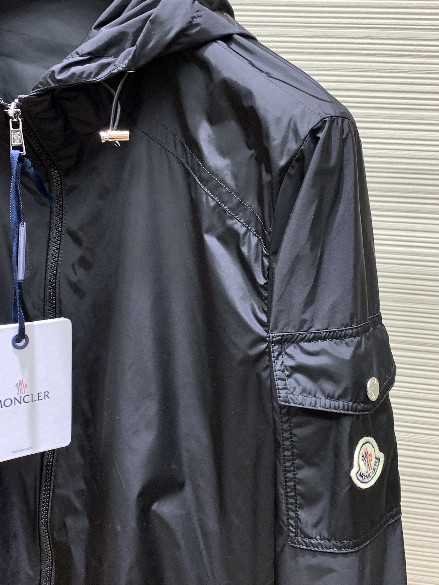 Moncler 蒙口，2024秋冬最新品，专柜同步有售，贸易公司订单，唯一能做原单老鼠狠货，连帽休闲夹克