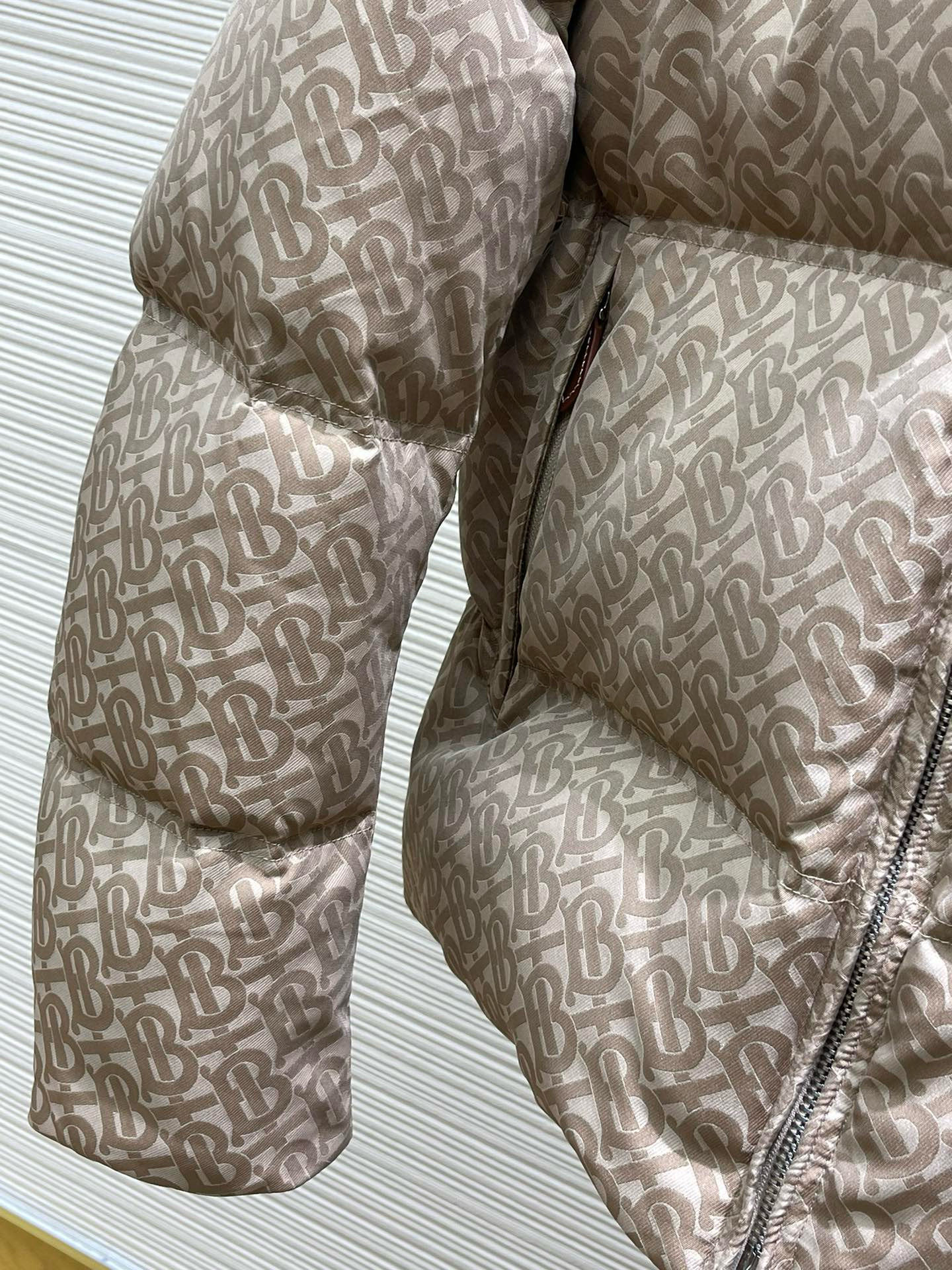 特价，XL/6，90白鹅绒真材实料🙋不退不换