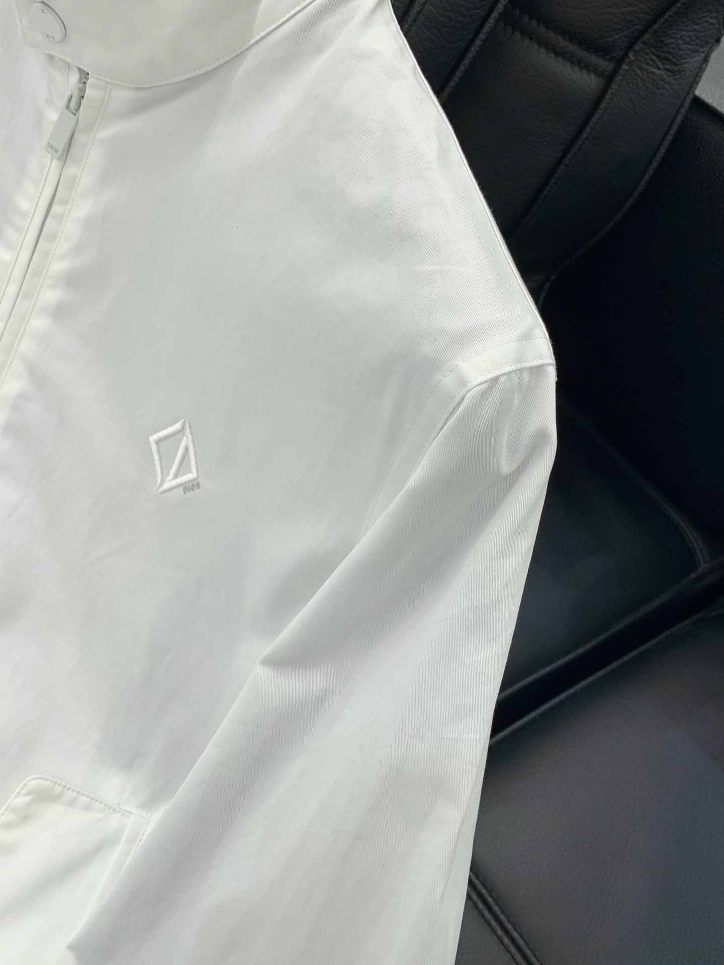 ，Dior 迪奥， 2025秋季新品，专柜同步有售，简约时尚休闲夹克立领外套，原版进口面料，舒适透气，顶