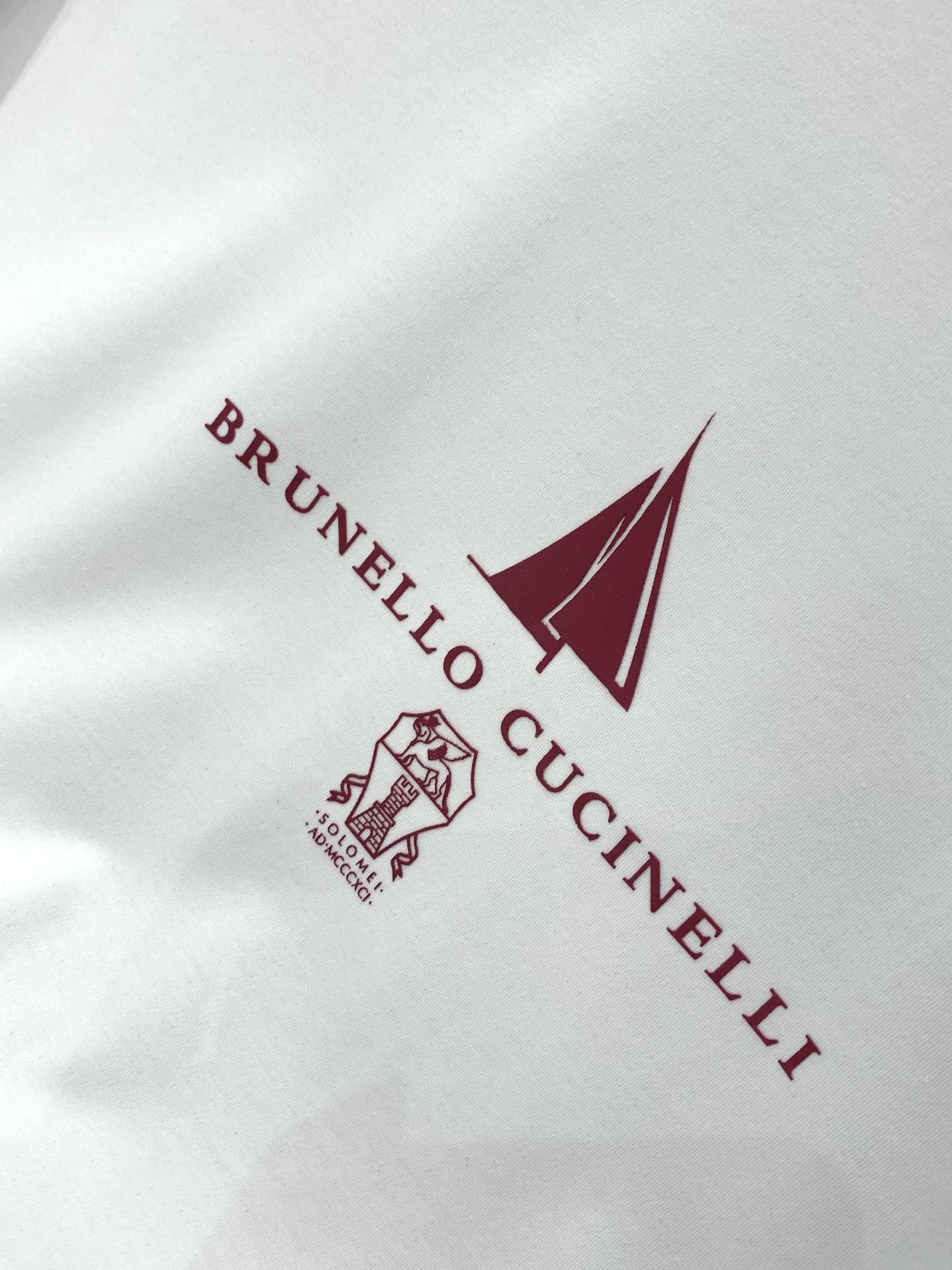 ，意大利神狮，2025夏季最新品，专柜同步有售，原单狠货，时尚休闲圆领短袖T恤，采用进口原版面料，顶级印