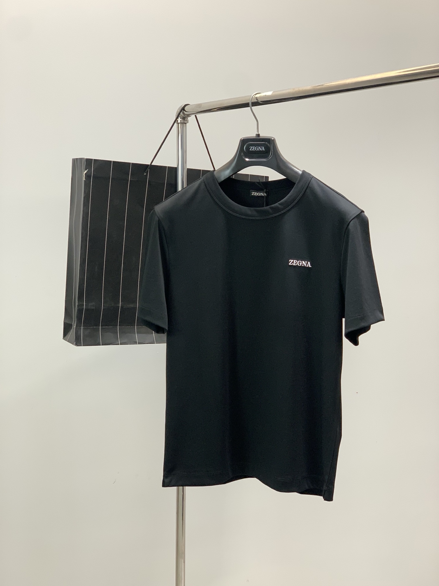 ，杰尼亚 Zegna，2025夏季最新品，专柜同步有售，原单狠货，时尚休闲圆领短袖T恤，采用进口原版面料