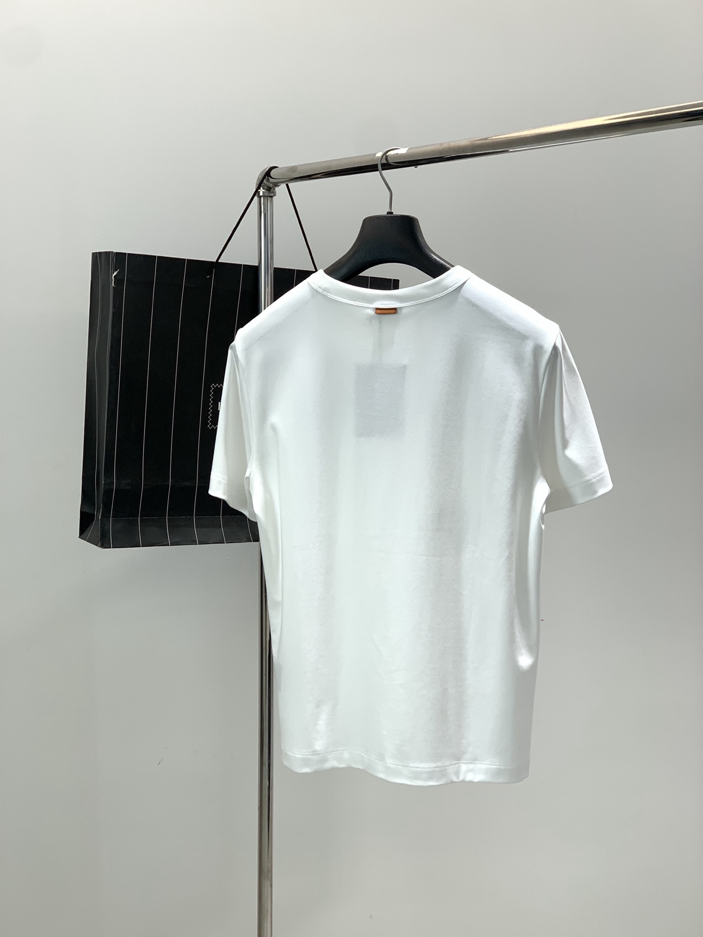 ，杰尼亚 Zegna，2025夏季最新品，专柜同步有售，原单狠货，时尚休闲圆领短袖T恤，采用进口原版面料