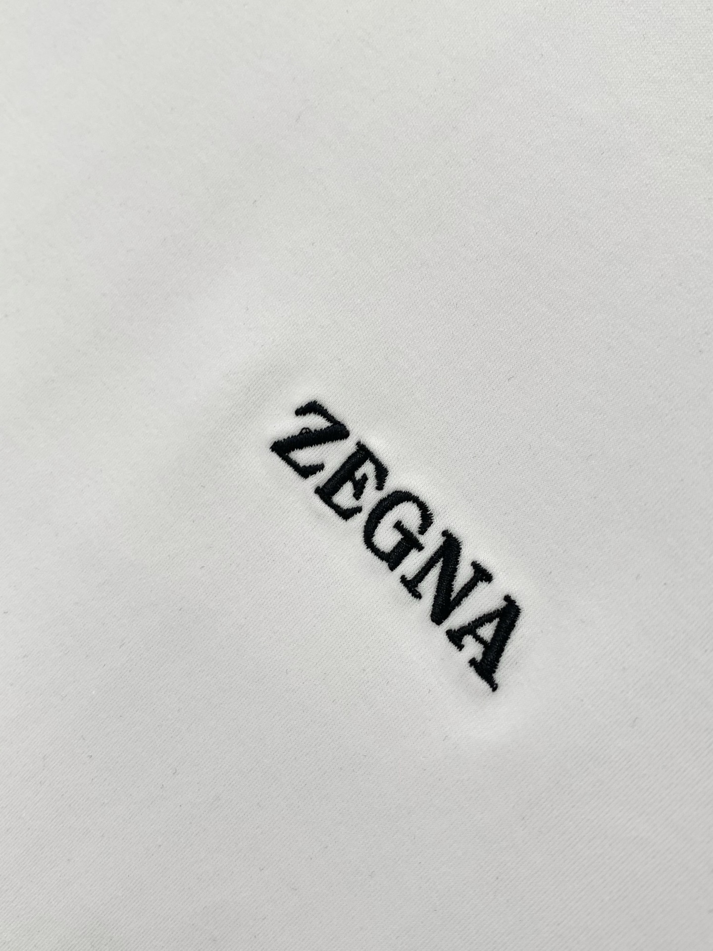 ，杰尼亚 Zegna，2025夏季最新品，专柜同步有售，原单狠货，时尚休闲圆领短袖T恤，采用进口原版面料