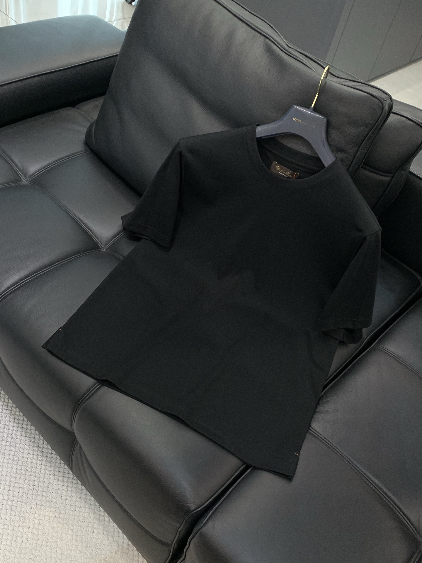 ，lp🆕(Loro Piana )，2025夏季最新品，专柜同步有售，原单狠货，时尚休闲圆领短袖T恤，采