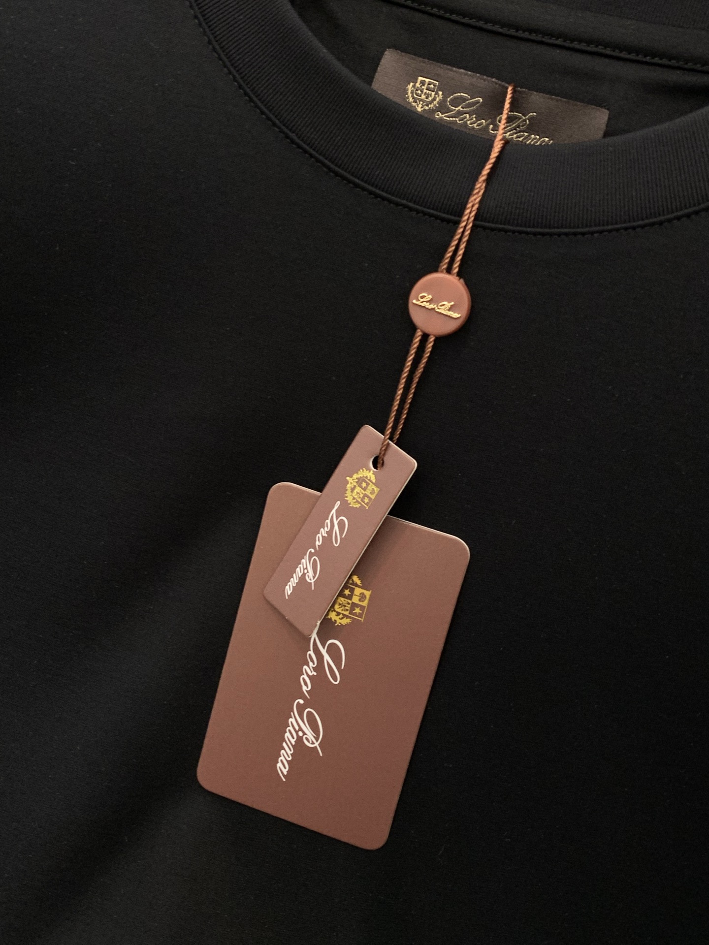 ，lp🆕(Loro Piana )，2025夏季最新品，专柜同步有售，原单狠货，时尚休闲圆领短袖T恤，采