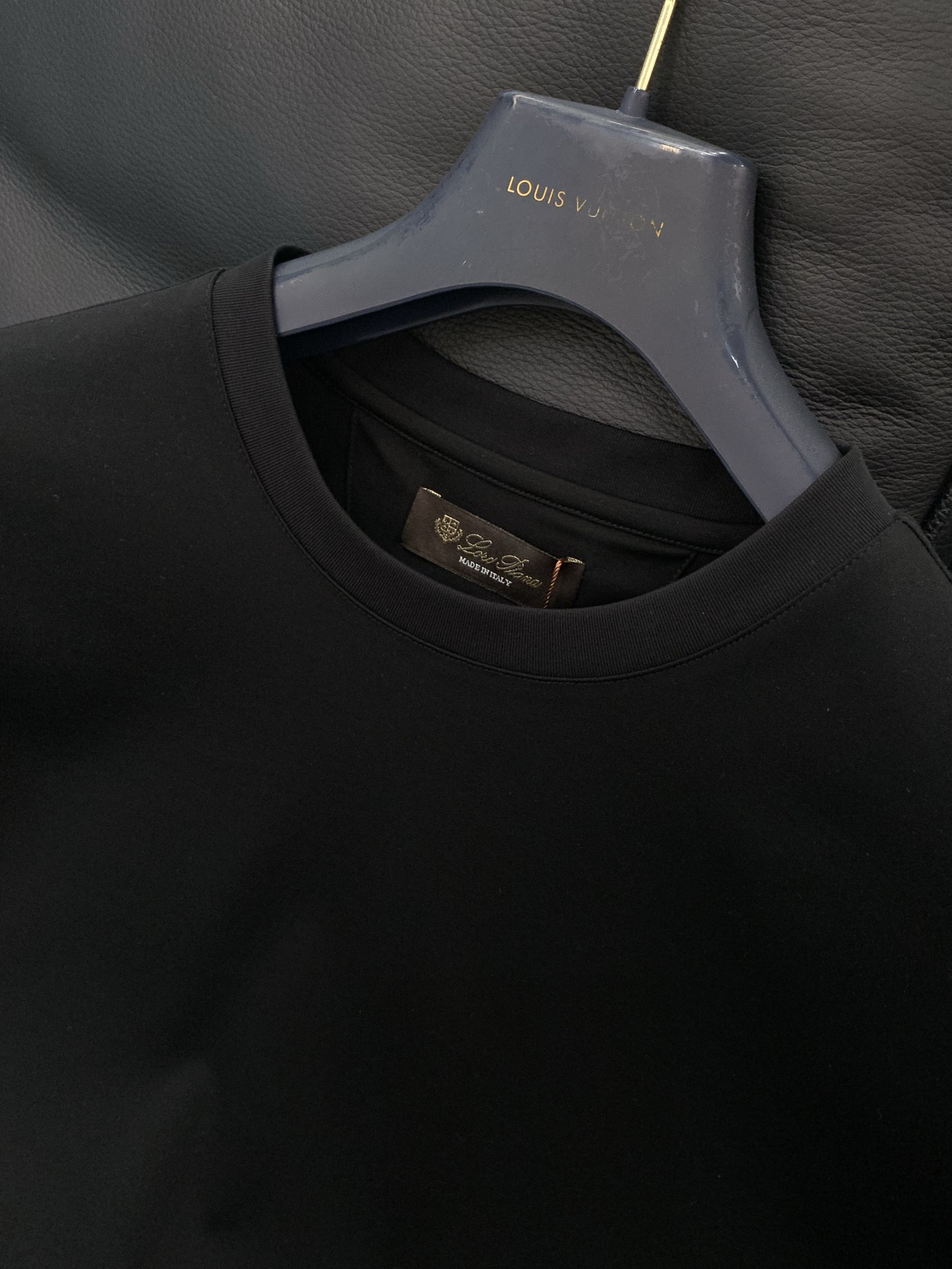 ，lp🆕(Loro Piana )，2025夏季最新品，专柜同步有售，原单狠货，时尚休闲圆领短袖T恤，采