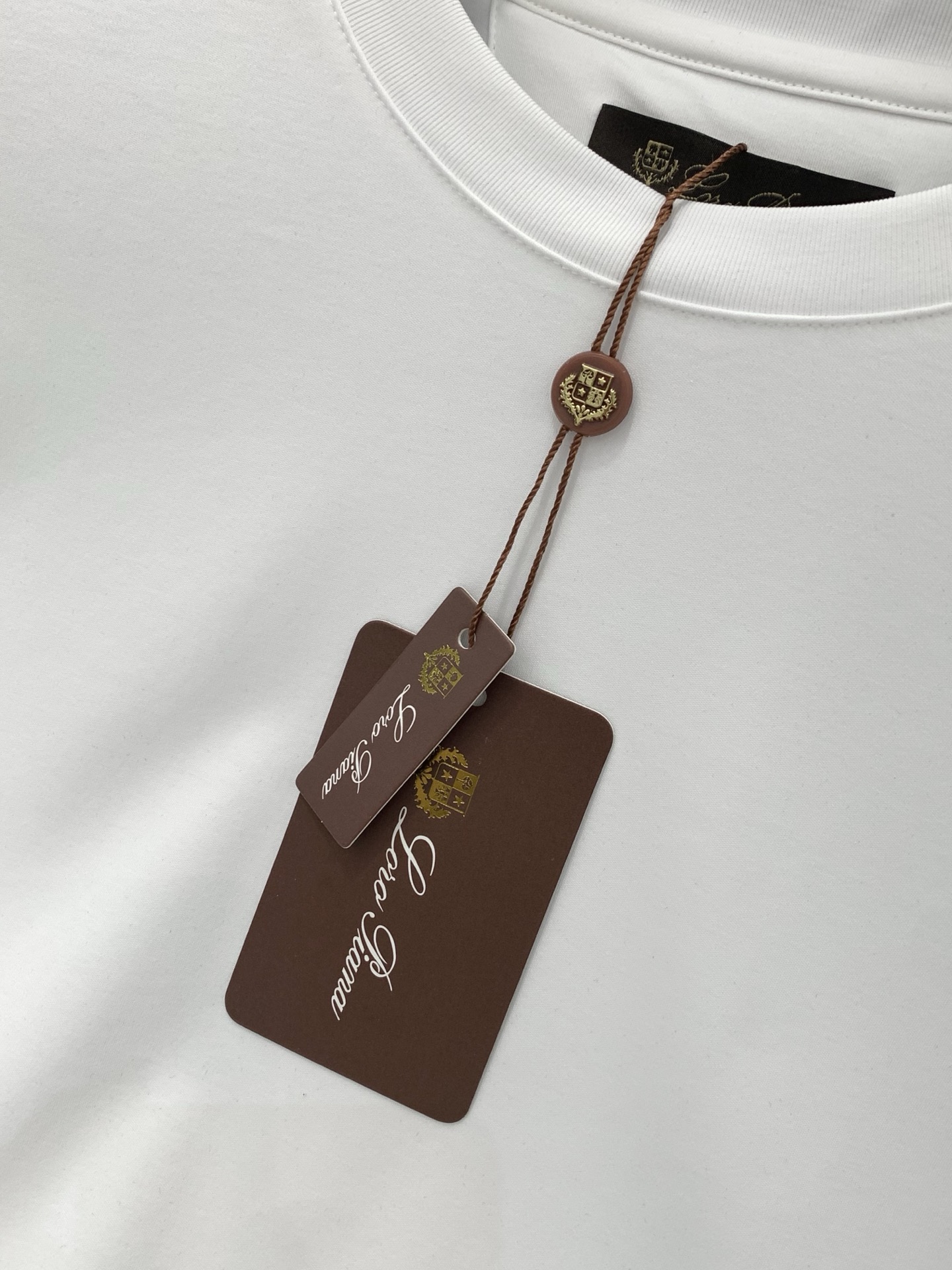 ，lp🆕(Loro Piana )，2025夏季最新品，专柜同步有售，原单狠货，时尚休闲圆领短袖T恤，采