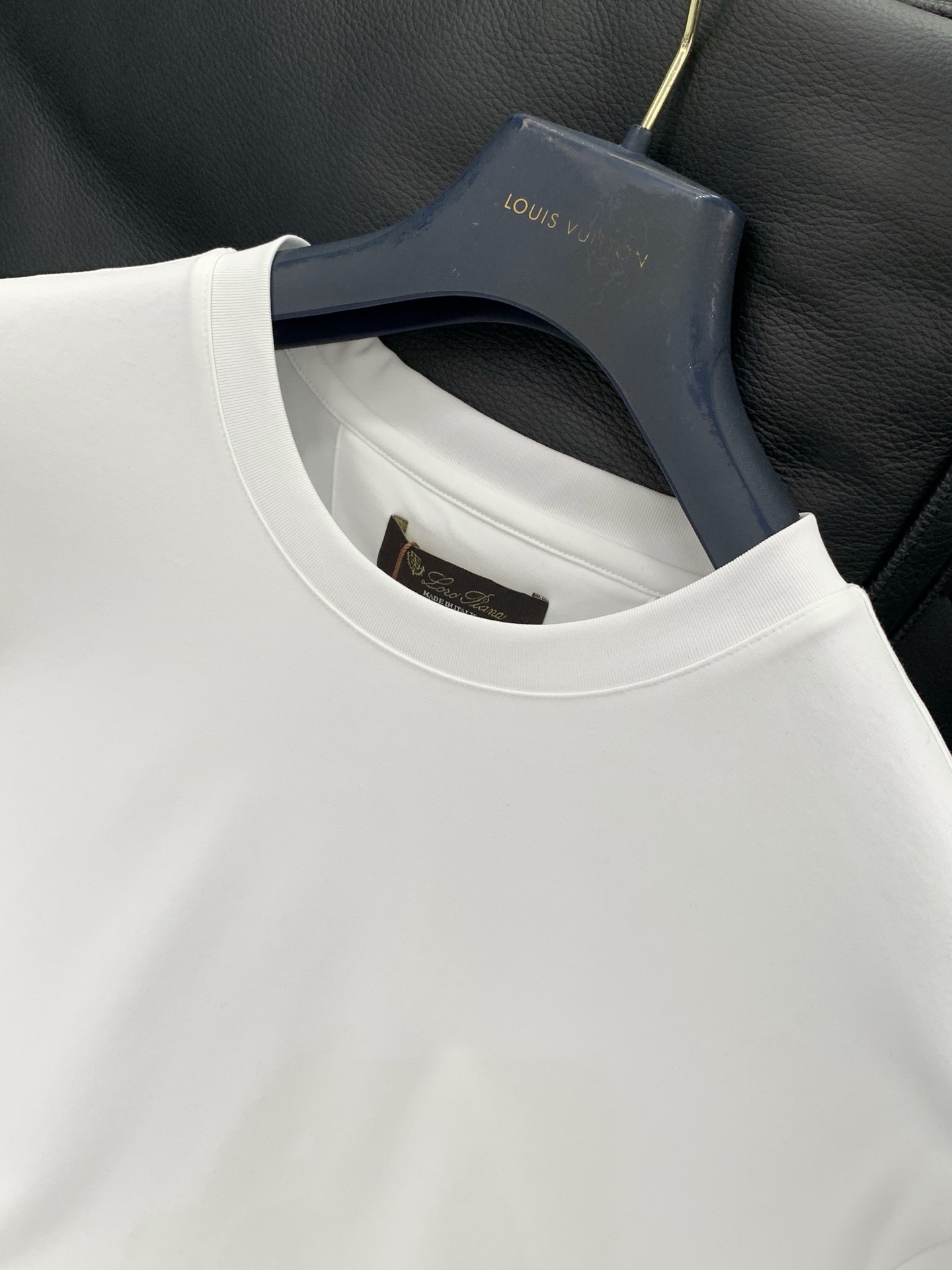 ，lp🆕(Loro Piana )，2025夏季最新品，专柜同步有售，原单狠货，时尚休闲圆领短袖T恤，采