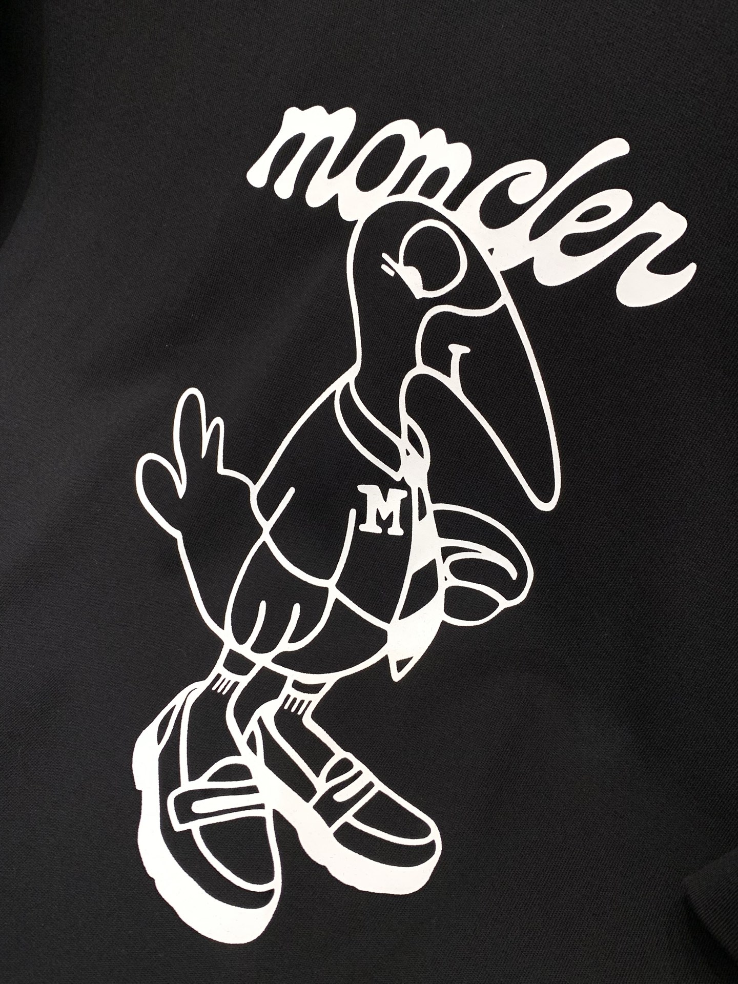 ，Moncler 蒙口，2025夏季最新品，专柜同步有售，原单狠货，时尚休闲圆领短袖T恤，上身舒适！吸睛