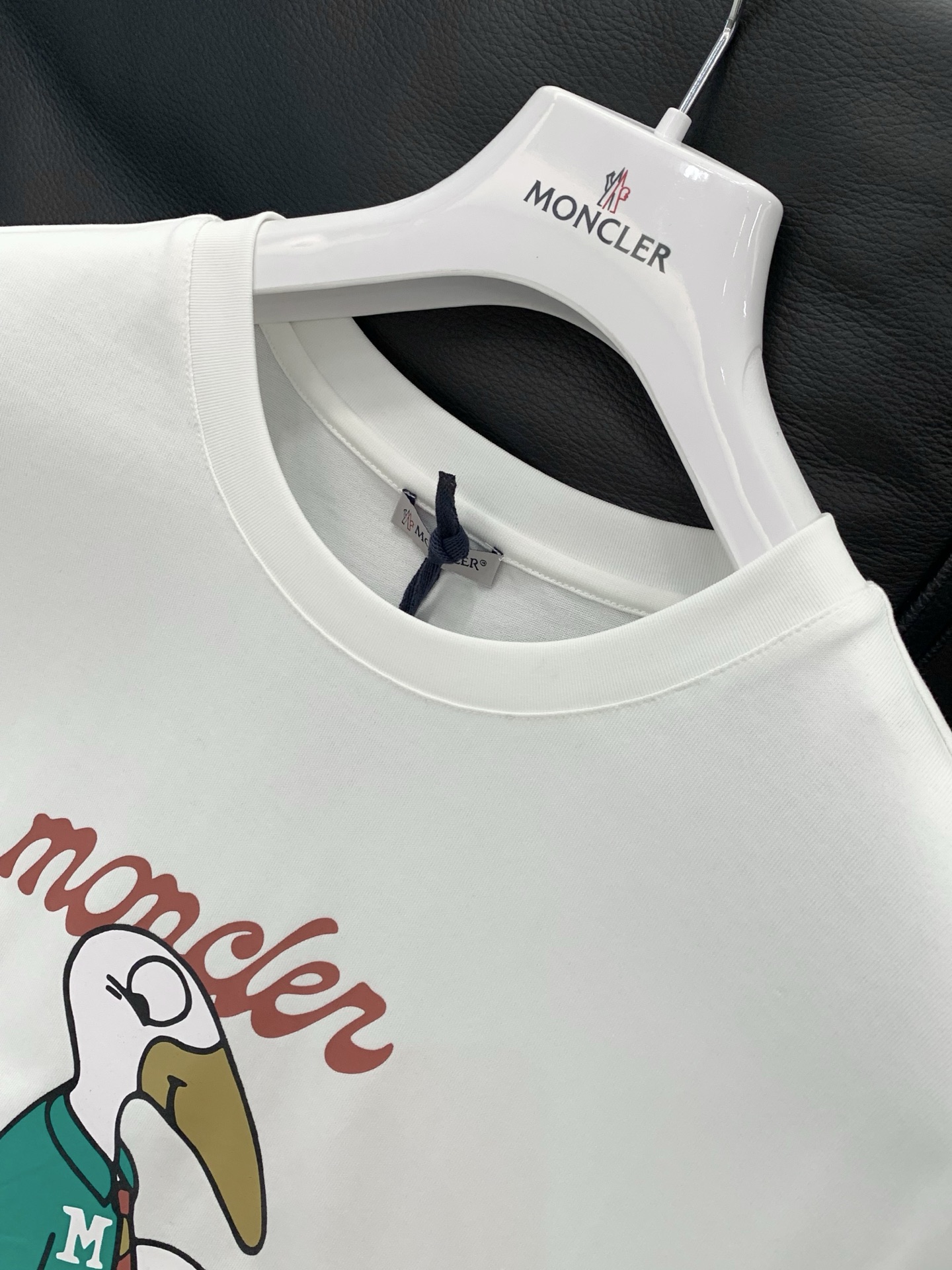 ，Moncler 蒙口，2025夏季最新品，专柜同步有售，原单狠货，时尚休闲圆领短袖T恤，上身舒适！吸睛