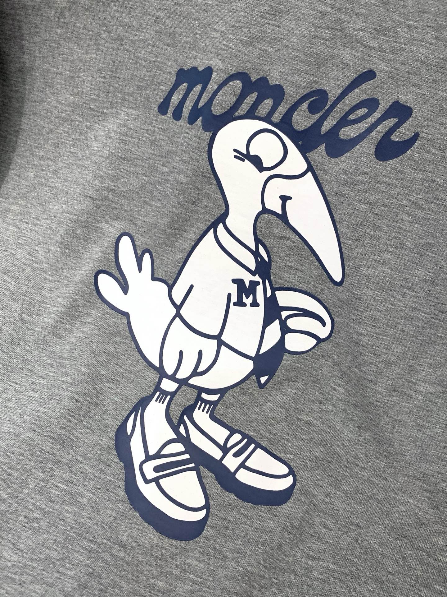 ，Moncler 蒙口，2025夏季最新品，专柜同步有售，原单狠货，时尚休闲圆领短袖T恤，上身舒适！吸睛