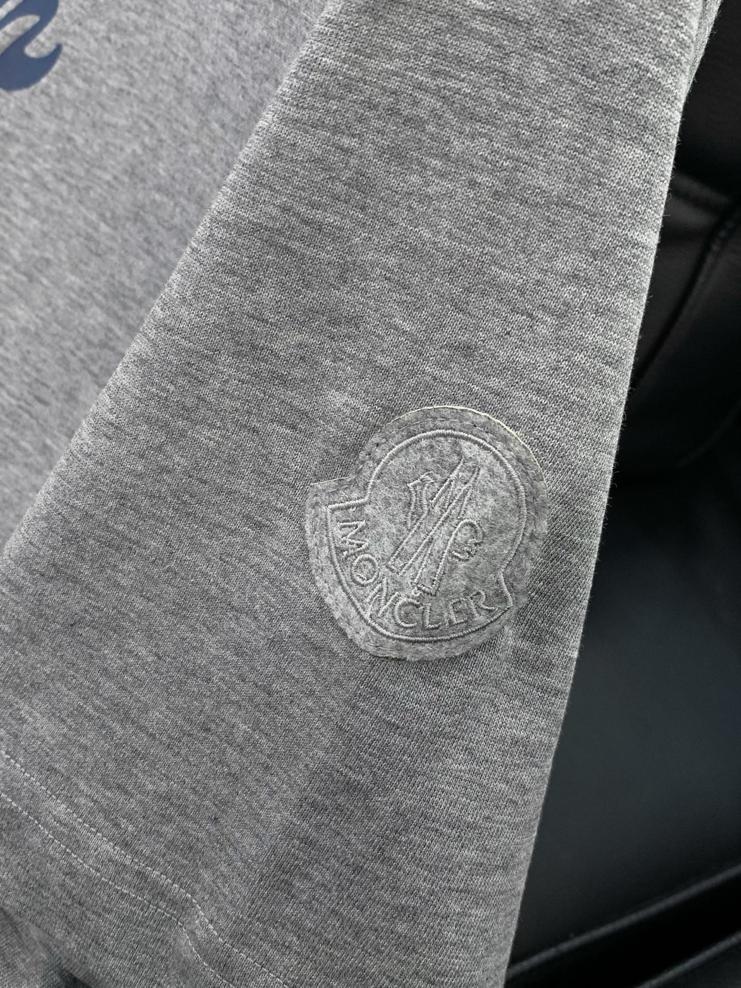 ，Moncler 蒙口，2025夏季最新品，专柜同步有售，原单狠货，时尚休闲圆领短袖T恤，上身舒适！吸睛