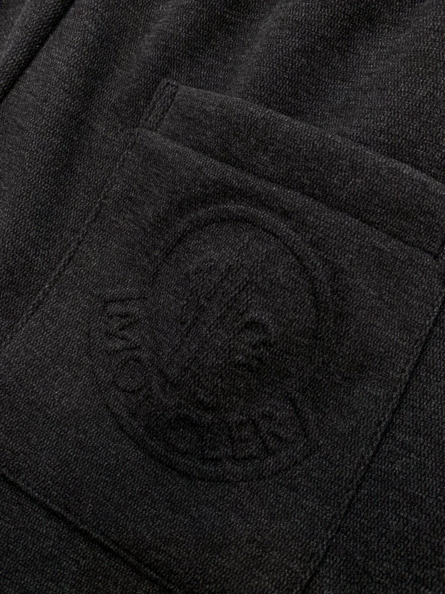 ，蒙口 束脚 加绒 休闲裤材质 面料:棉32%锦纶63%氨纶5%里料:涤纶100%机洗，手洗最高水温30