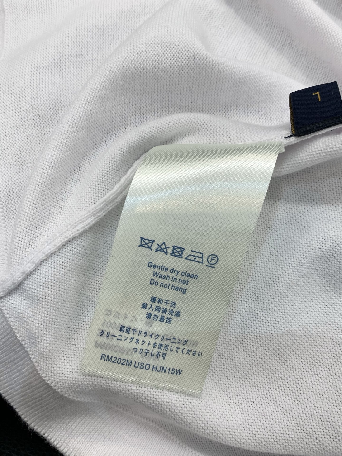 ，LouisVuitton 路易威登，2025秋季最新款，专柜同步有售，原单狠货，时尚休闲针织短袖，上身