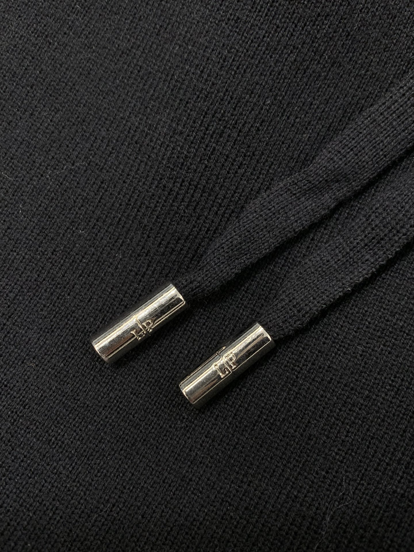 一套，lp🆕(Loro Piana )，2025秋季最新品，专柜同步有售，原单狠货，时尚休闲针织套装，采