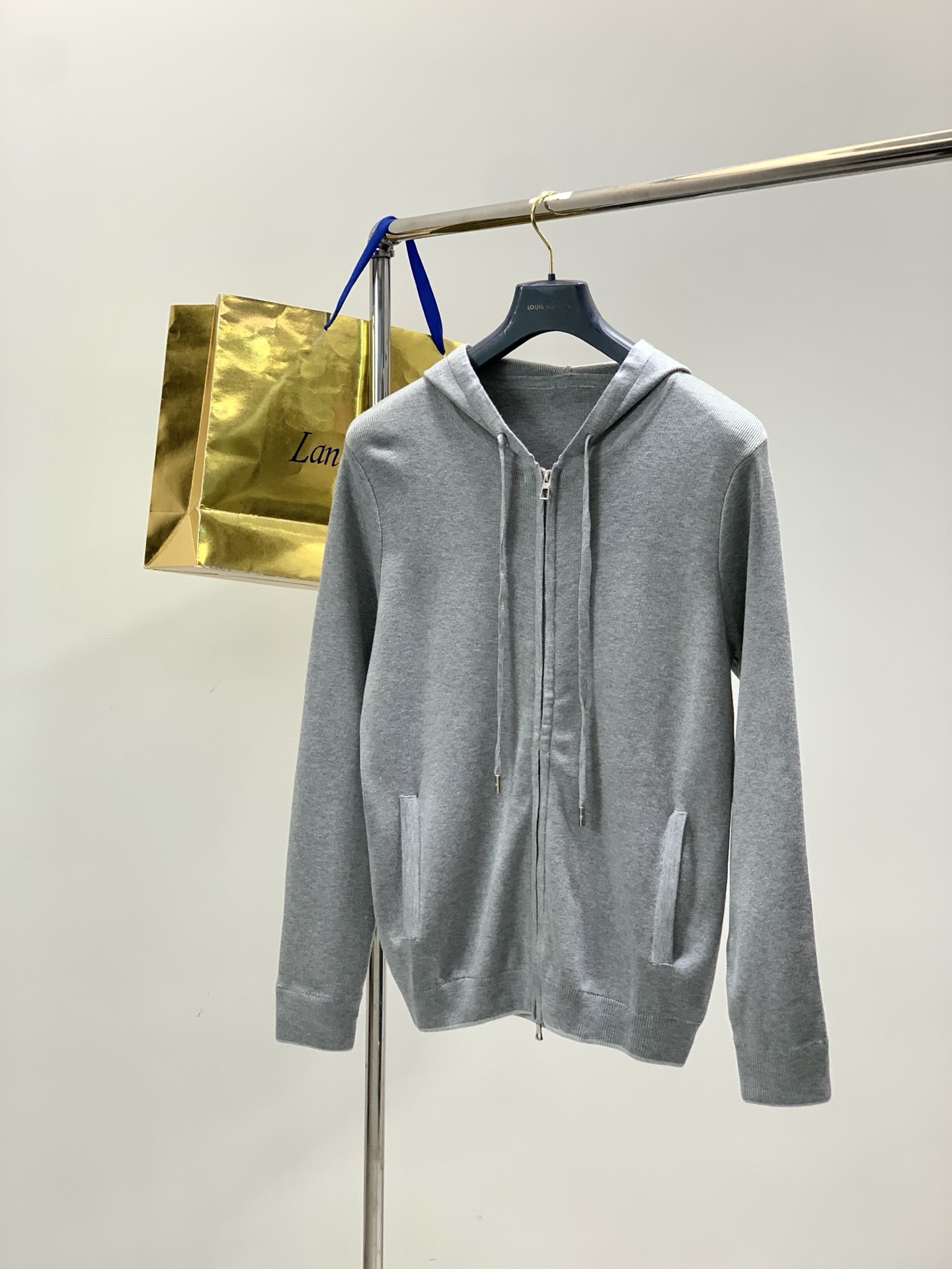 一套，lp🆕(Loro Piana )，2025秋季最新品，专柜同步有售，原单狠货，时尚休闲针织套装，采