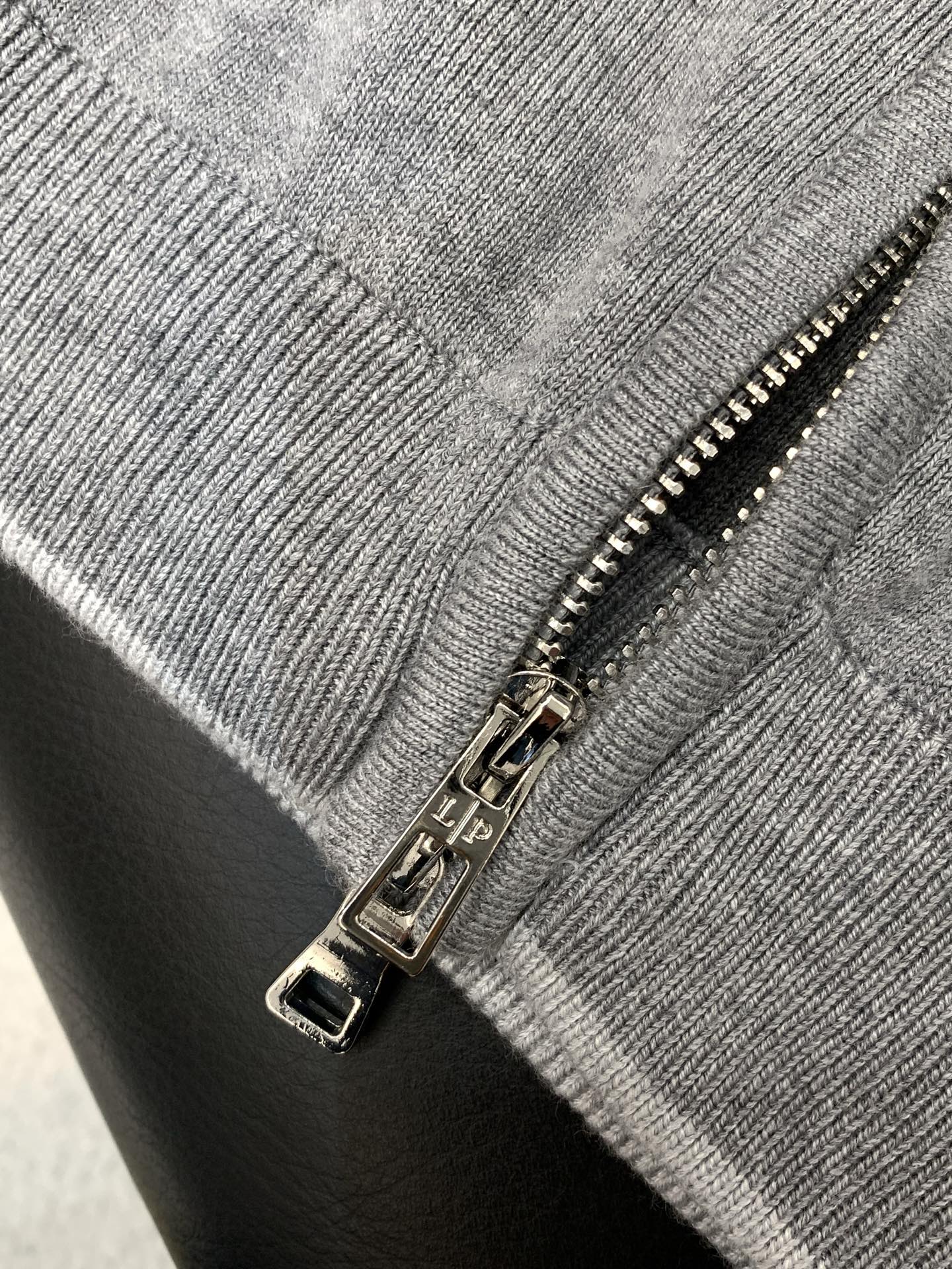 一套，lp🆕(Loro Piana )，2025秋季最新品，专柜同步有售，原单狠货，时尚休闲针织套装，采