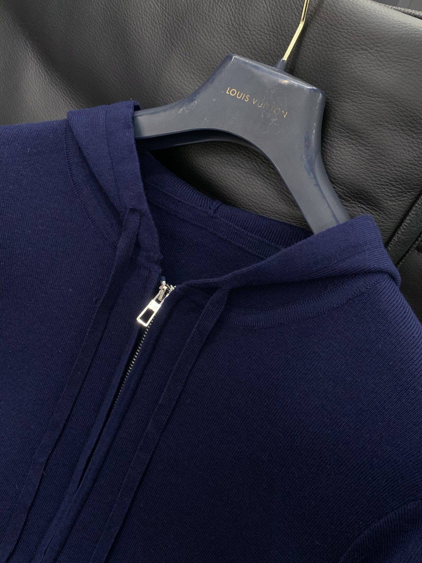 一套，lp🆕(Loro Piana )，2025秋季最新品，专柜同步有售，原单狠货，时尚休闲针织套装，采