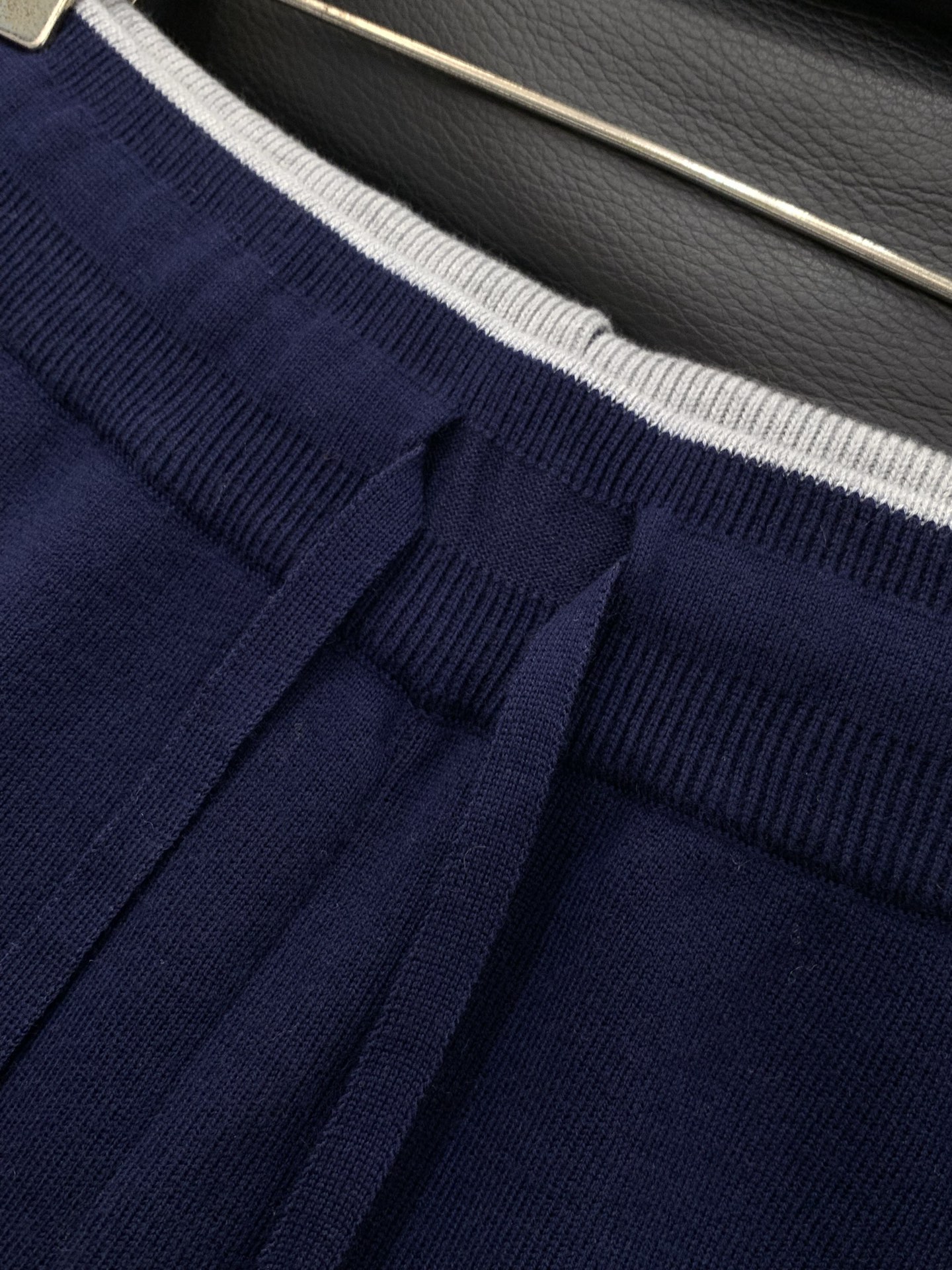 一套，lp🆕(Loro Piana )，2025秋季最新品，专柜同步有售，原单狠货，时尚休闲针织套装，采