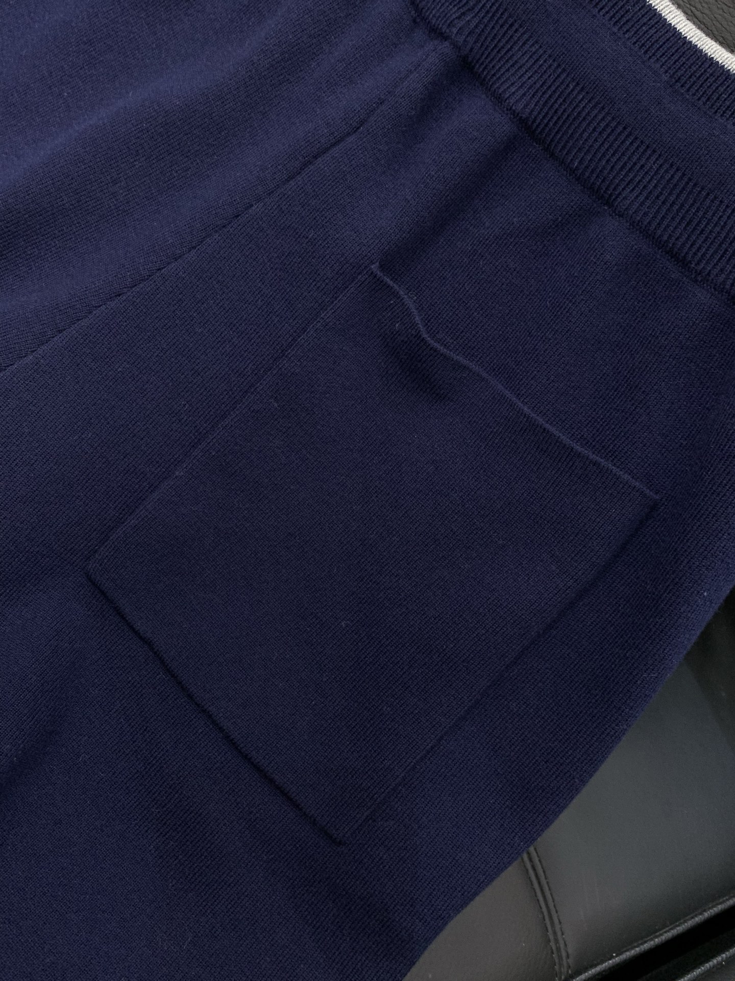 一套，lp🆕(Loro Piana )，2025秋季最新品，专柜同步有售，原单狠货，时尚休闲针织套装，采