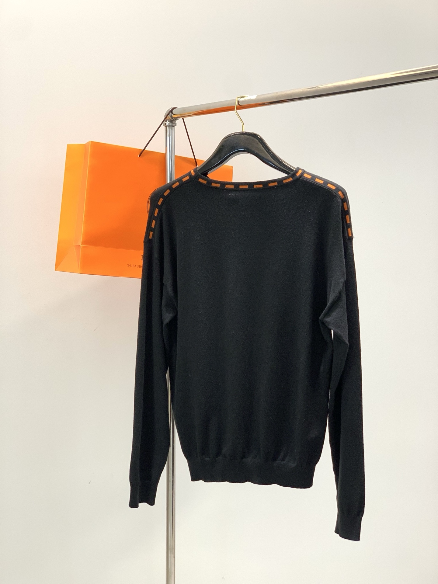 ，Hermès 爱马仕，2025冬季最新品，专柜同步有售，原单狠货，时尚休闲针织圆领毛衣，定制进口原版面