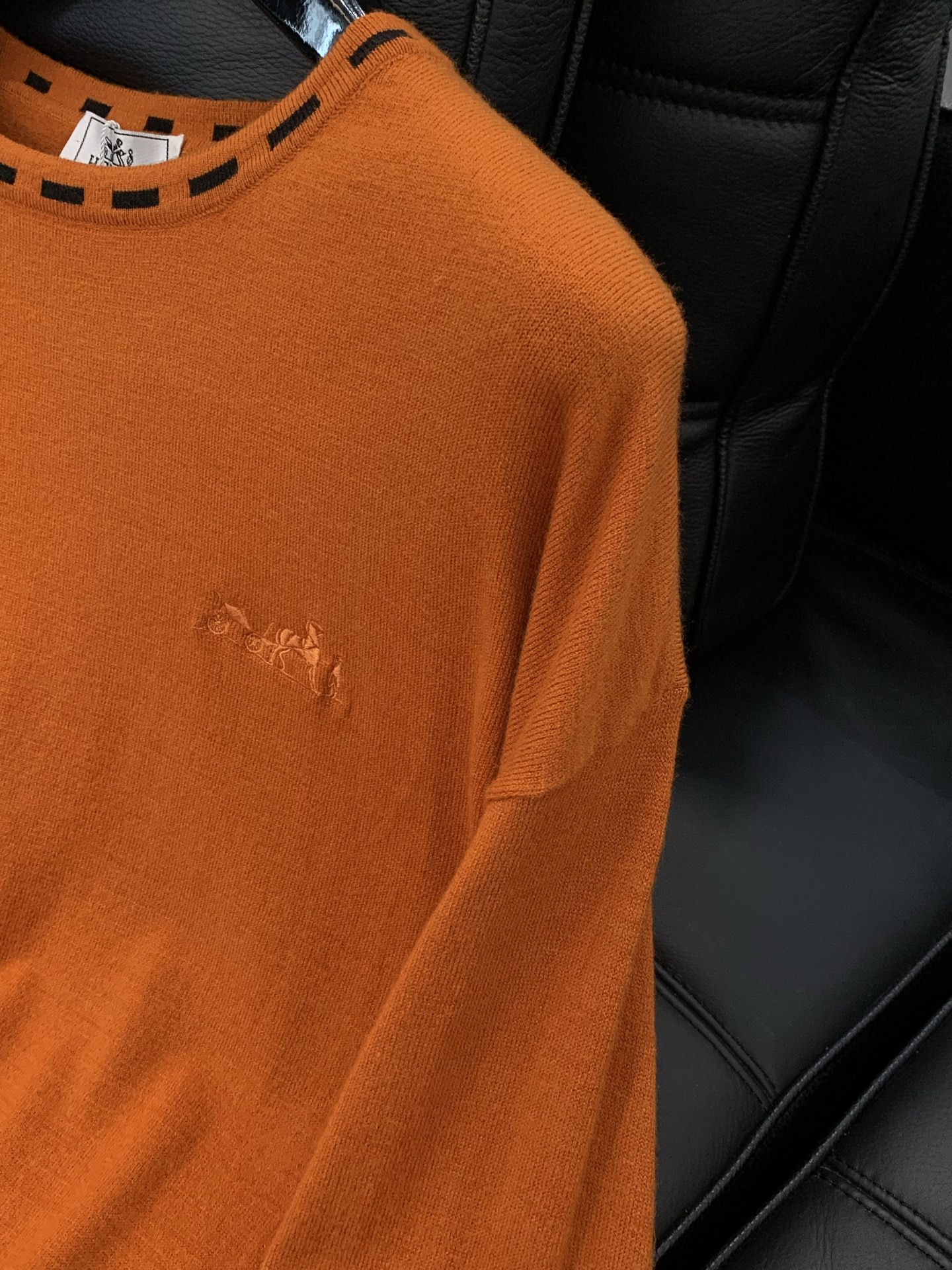 ，Hermès 爱马仕，2025冬季最新品，专柜同步有售，原单狠货，时尚休闲针织圆领毛衣，定制进口原版面