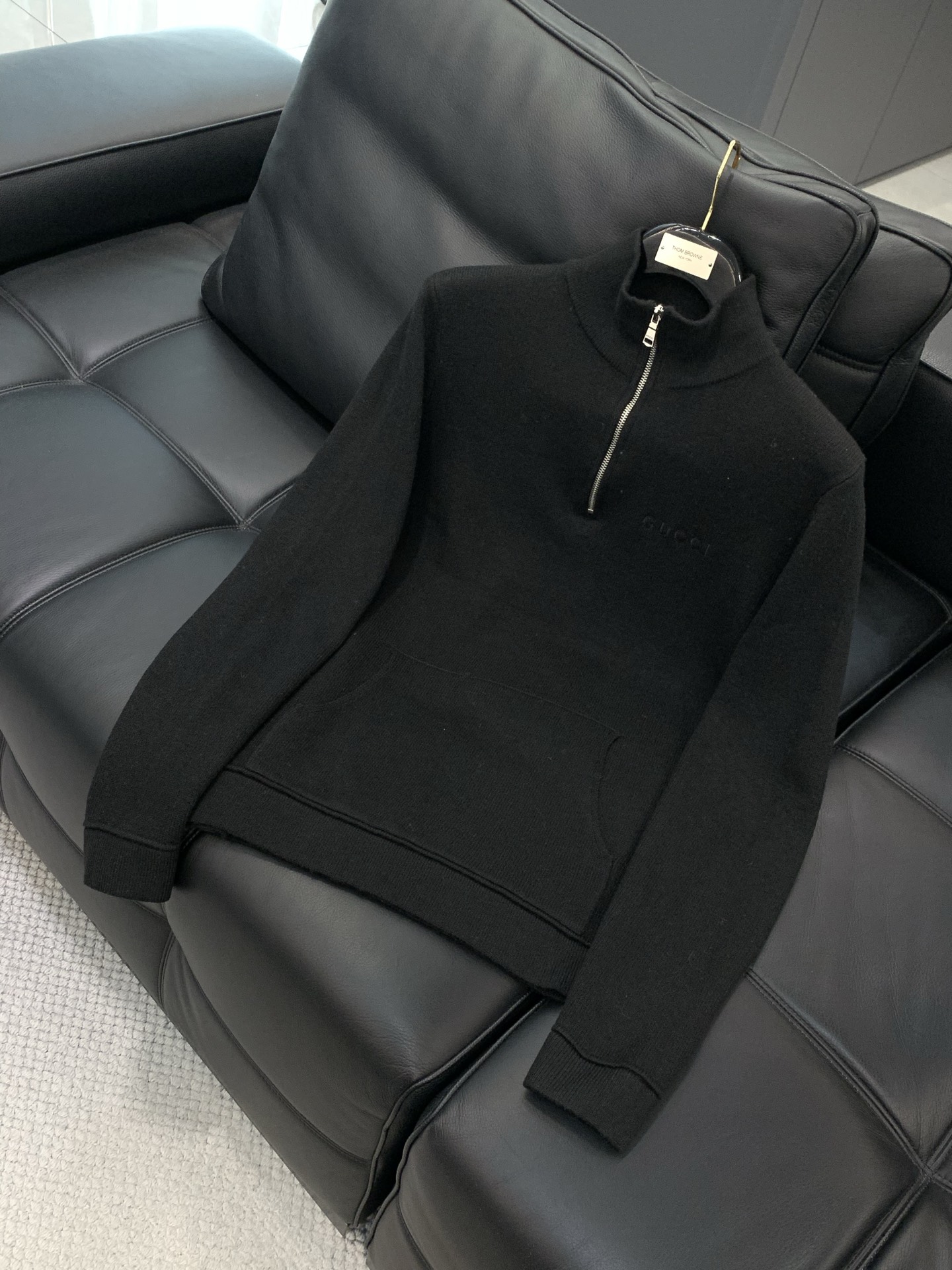 ，Gucci 古驰，2025冬季最新款，专柜同步有售，原单狠货，时尚休闲立领针织毛衣，上身很有特点！吸睛