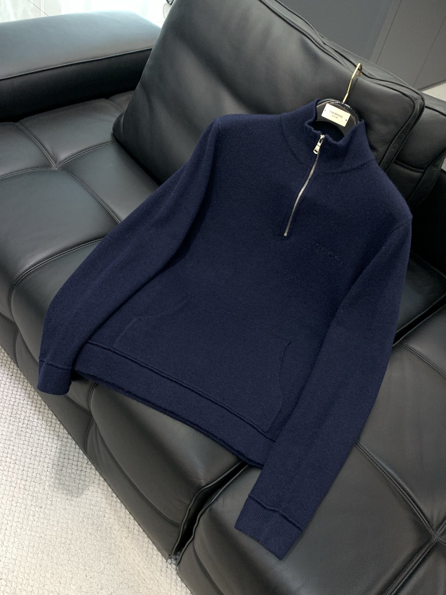 ，Gucci 古驰，2025冬季最新款，专柜同步有售，原单狠货，时尚休闲立领针织毛衣，上身很有特点！吸睛