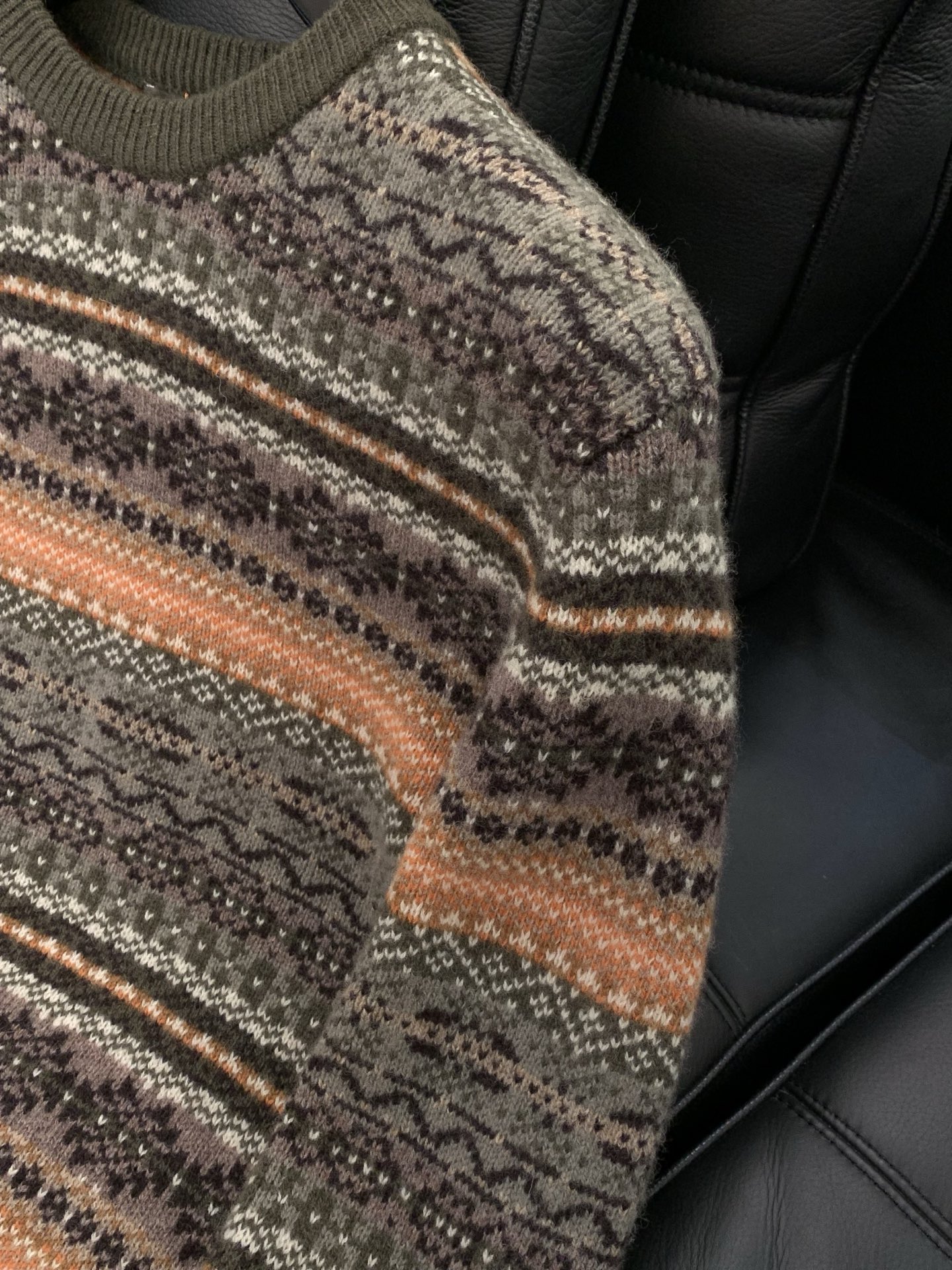 ，lp🆕(Loro Piana )， 2025冬季新品，时尚休闲针织羊毛🐏毛衣，采用进口原版面料，顶级针