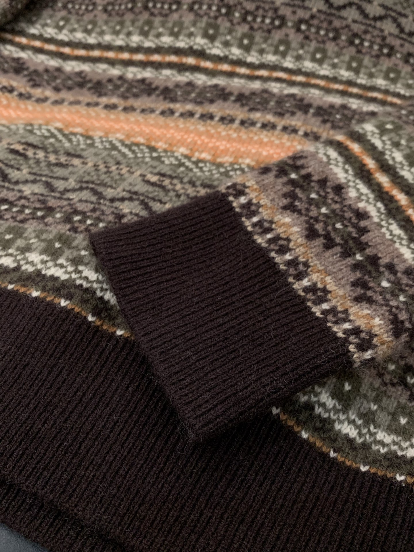 ，lp🆕(Loro Piana )， 2025冬季新品，时尚休闲针织羊毛🐏毛衣，采用进口原版面料，顶级针