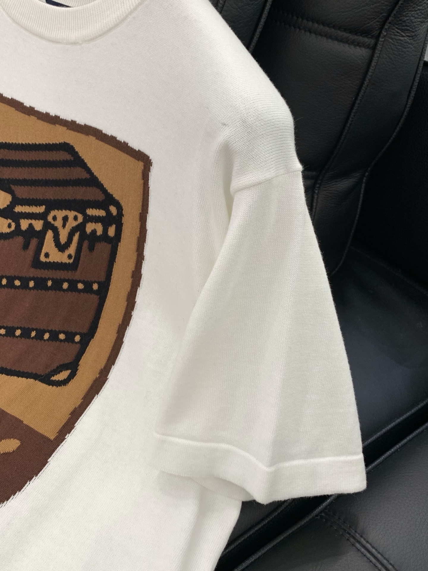 ，LouisVuitton 路易威登，2025秋季最新款，专柜同步有售，原单狠货，时尚休闲针织短袖，上身