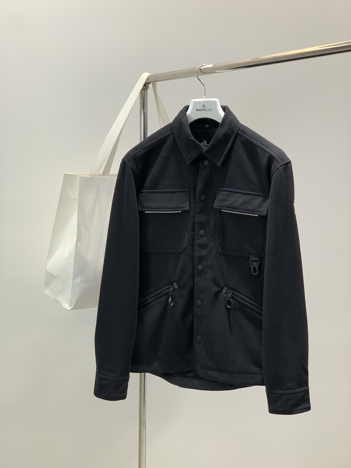 ，蒙口 工装系 进口摇粒绒 谁穿谁舒服！！法系户外系列….mon家顶尖结构户外设计….对工艺的巨大考验！