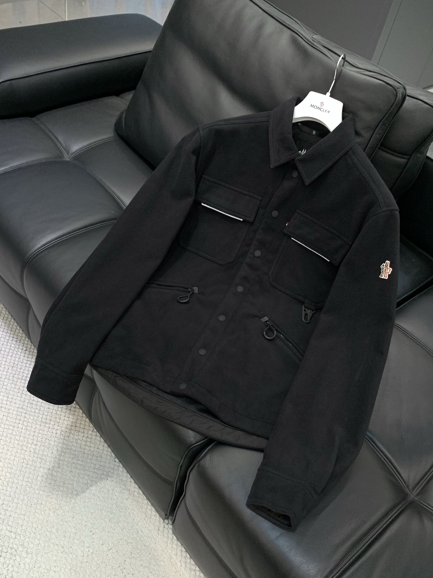 ，蒙口 工装系 进口摇粒绒 谁穿谁舒服！！法系户外系列….mon家顶尖结构户外设计….对工艺的巨大考验！