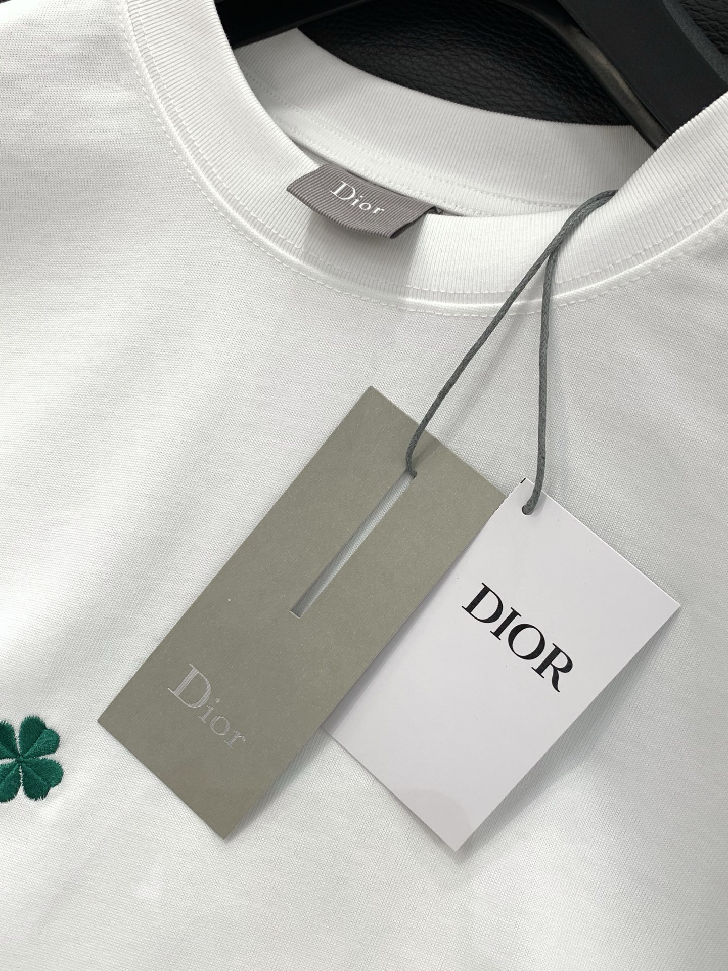 🌾，，Dior 迪奥， 2025夏季新品，专柜同步有售，简约时尚休闲圆领短袖T恤，原版进口面料，舒适透气