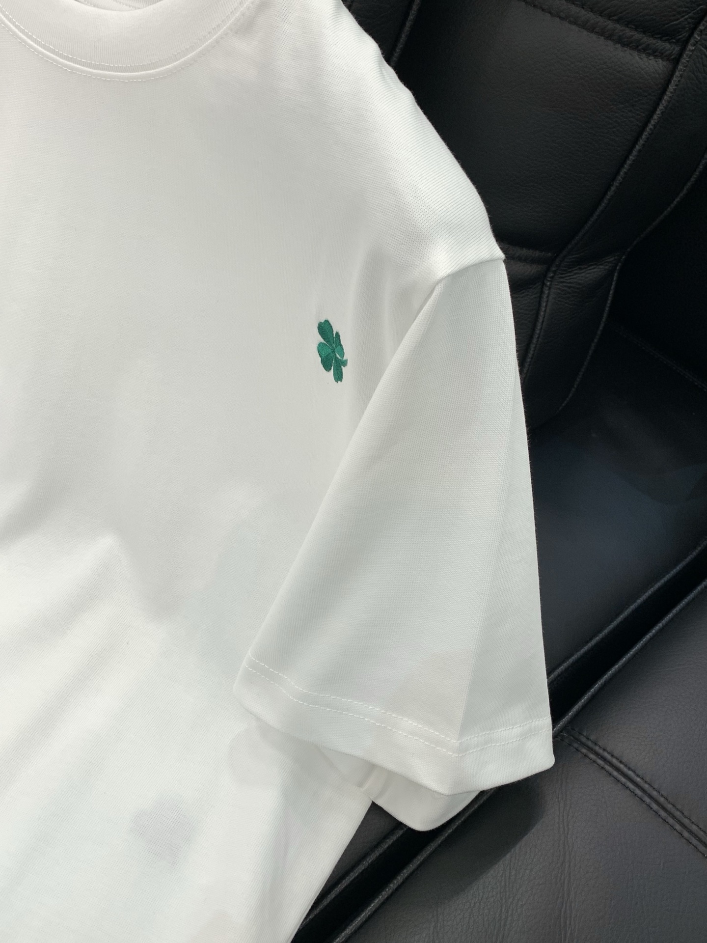 🌾，，Dior 迪奥， 2025夏季新品，专柜同步有售，简约时尚休闲圆领短袖T恤，原版进口面料，舒适透气