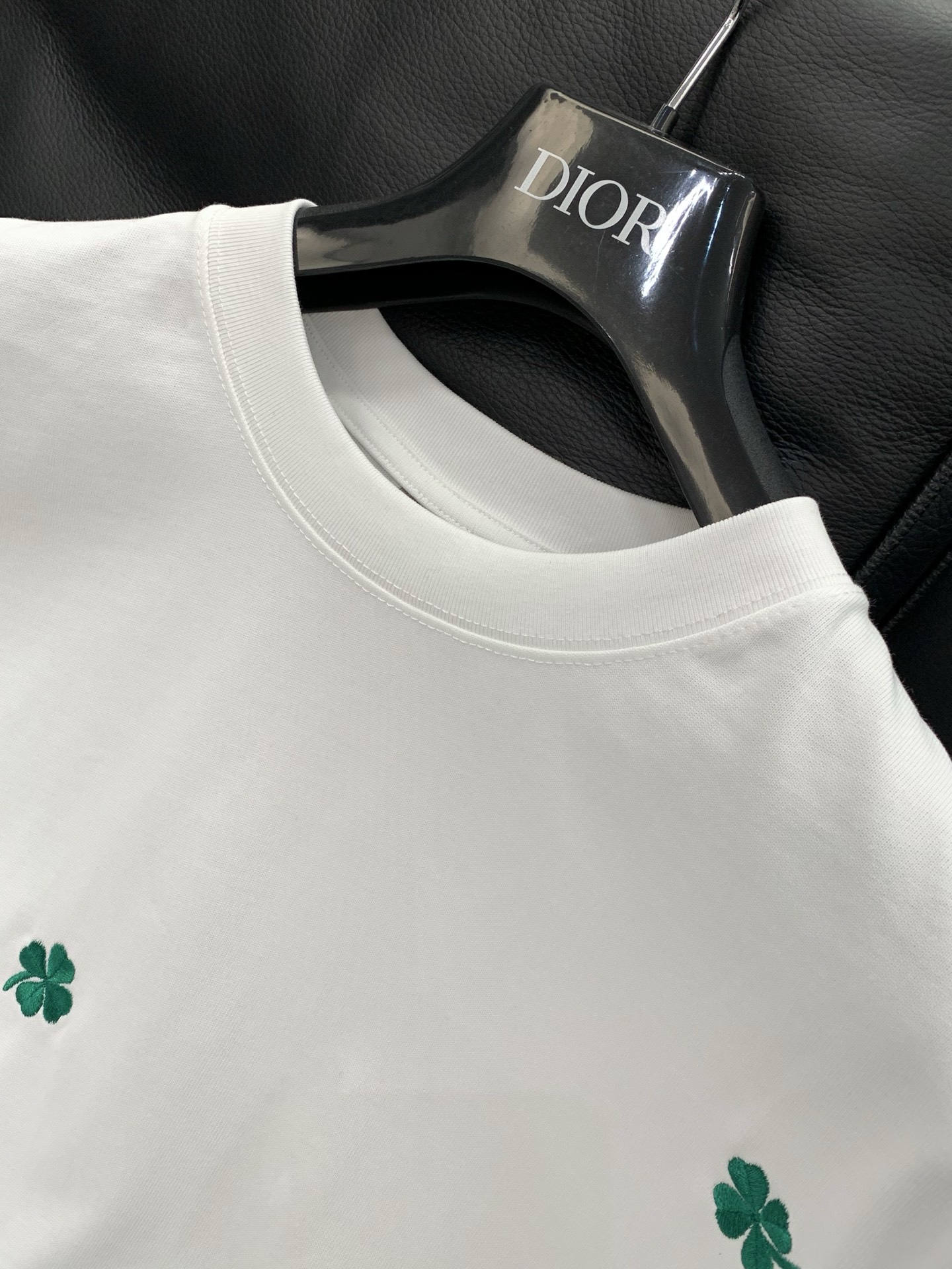 🌾，，Dior 迪奥， 2025夏季新品，专柜同步有售，简约时尚休闲圆领短袖T恤，原版进口面料，舒适透气